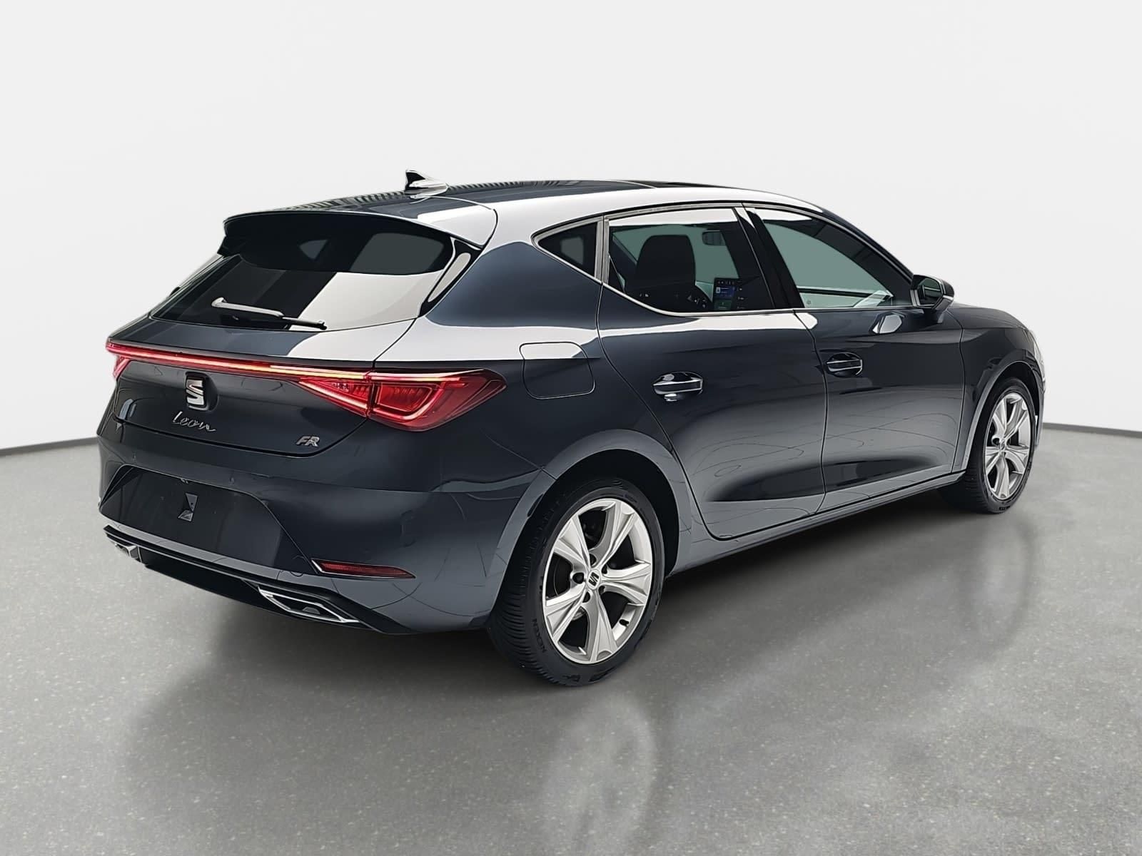 Seat 1.5 ETSI DSG FR NAVI LED PANO LM17