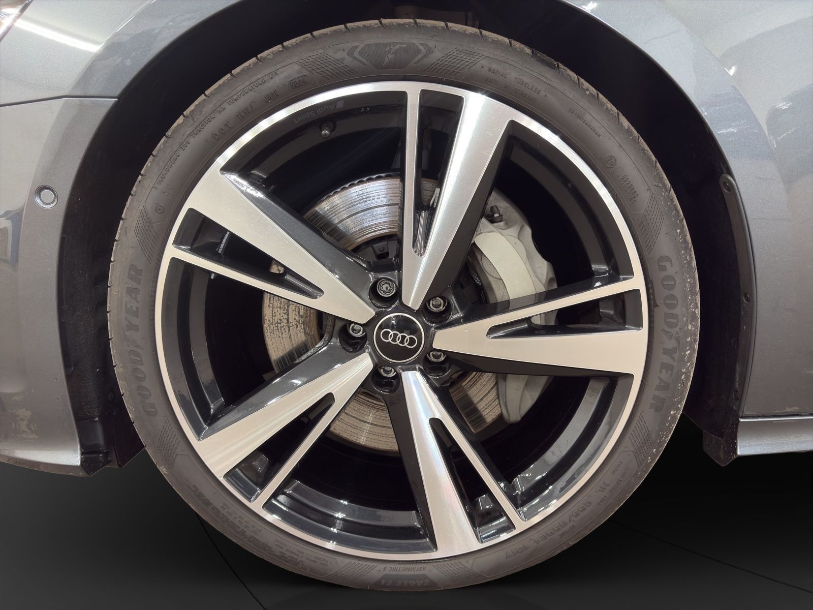 Audi A6 Lim. 50 TFSIe qu. S line AHK Pano Matrix LM 2