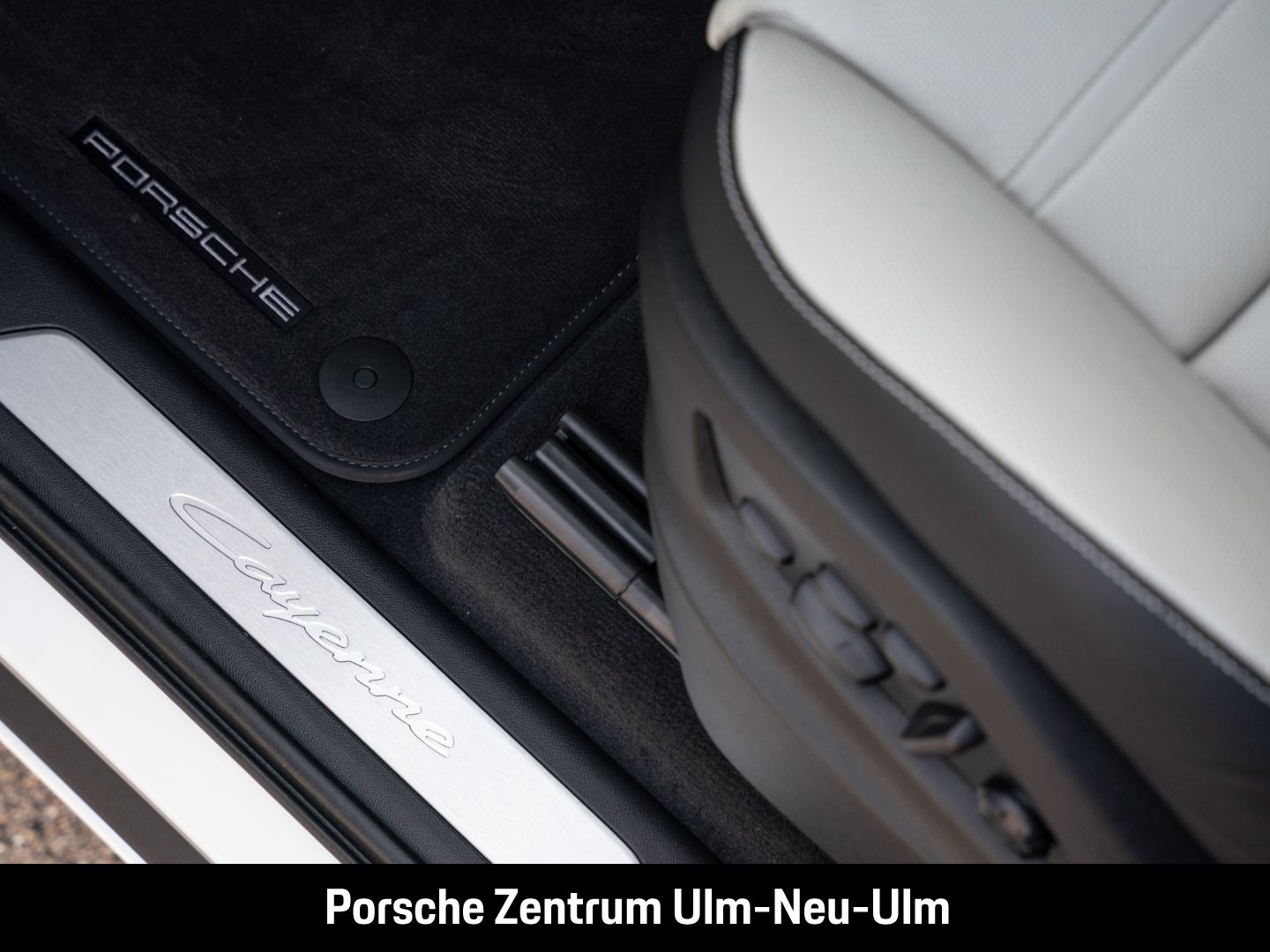 Porsche Cayenne E-Hybrid InnoDrive Head-Up Sitzbelüftung