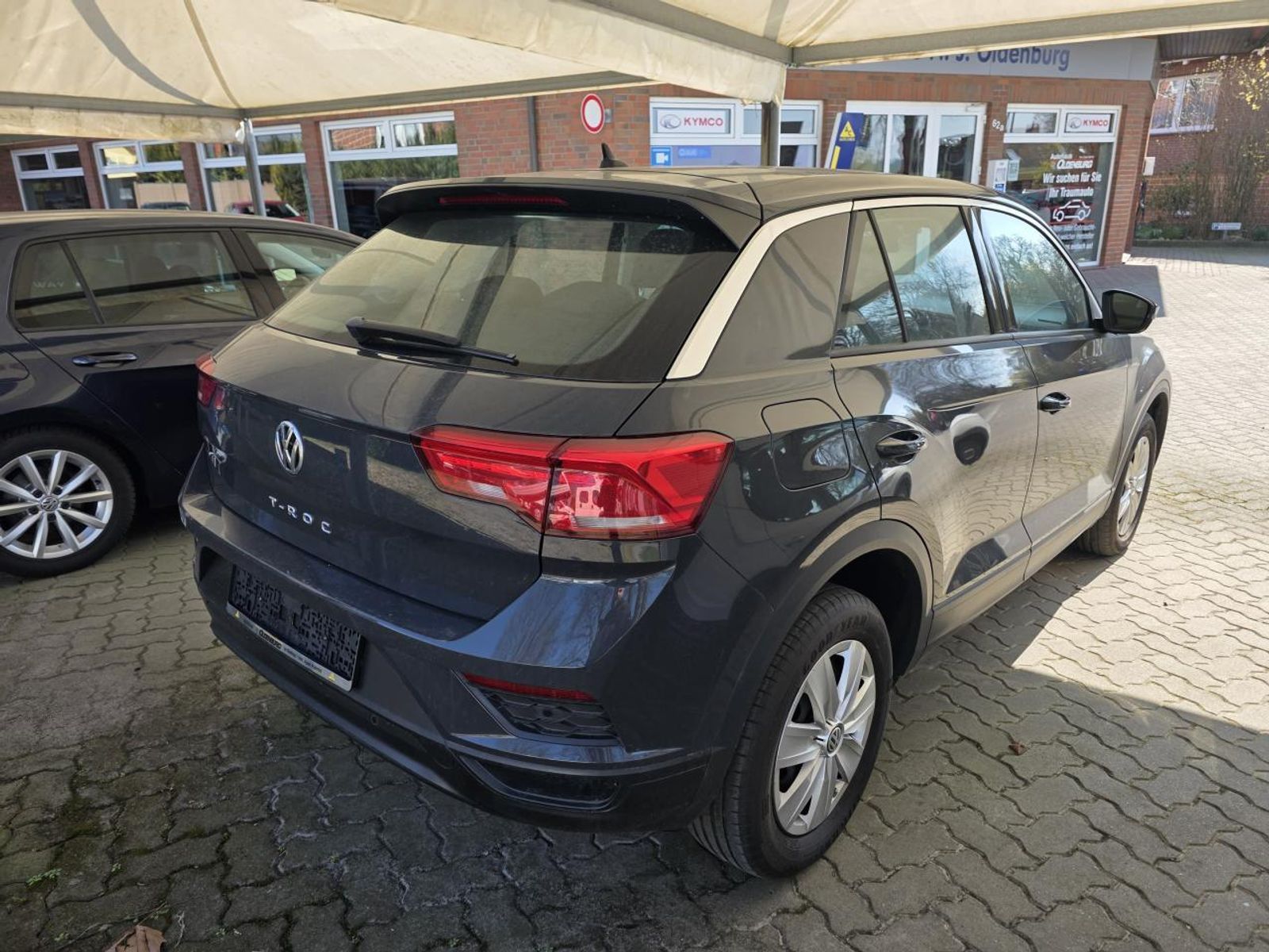 Volkswagen T-Roc 1.0 TSI - Samsaru's Car Outlet