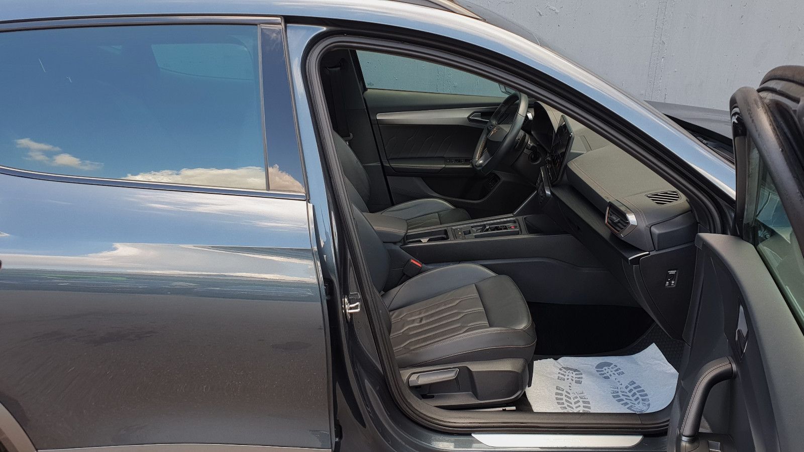 Cupra Formentor 1.4 e-HYBRID VZ DSG Pano/Leder/ACC/AHK