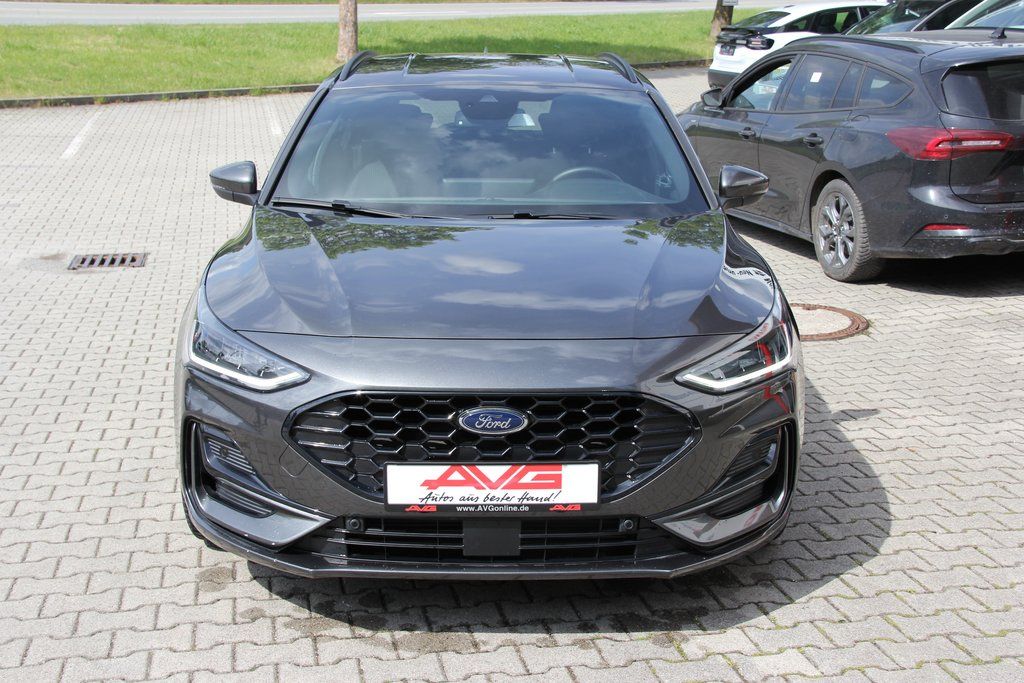 Ford Focus Turnier 155PS ST-LINE LED AdapTempomat CAM