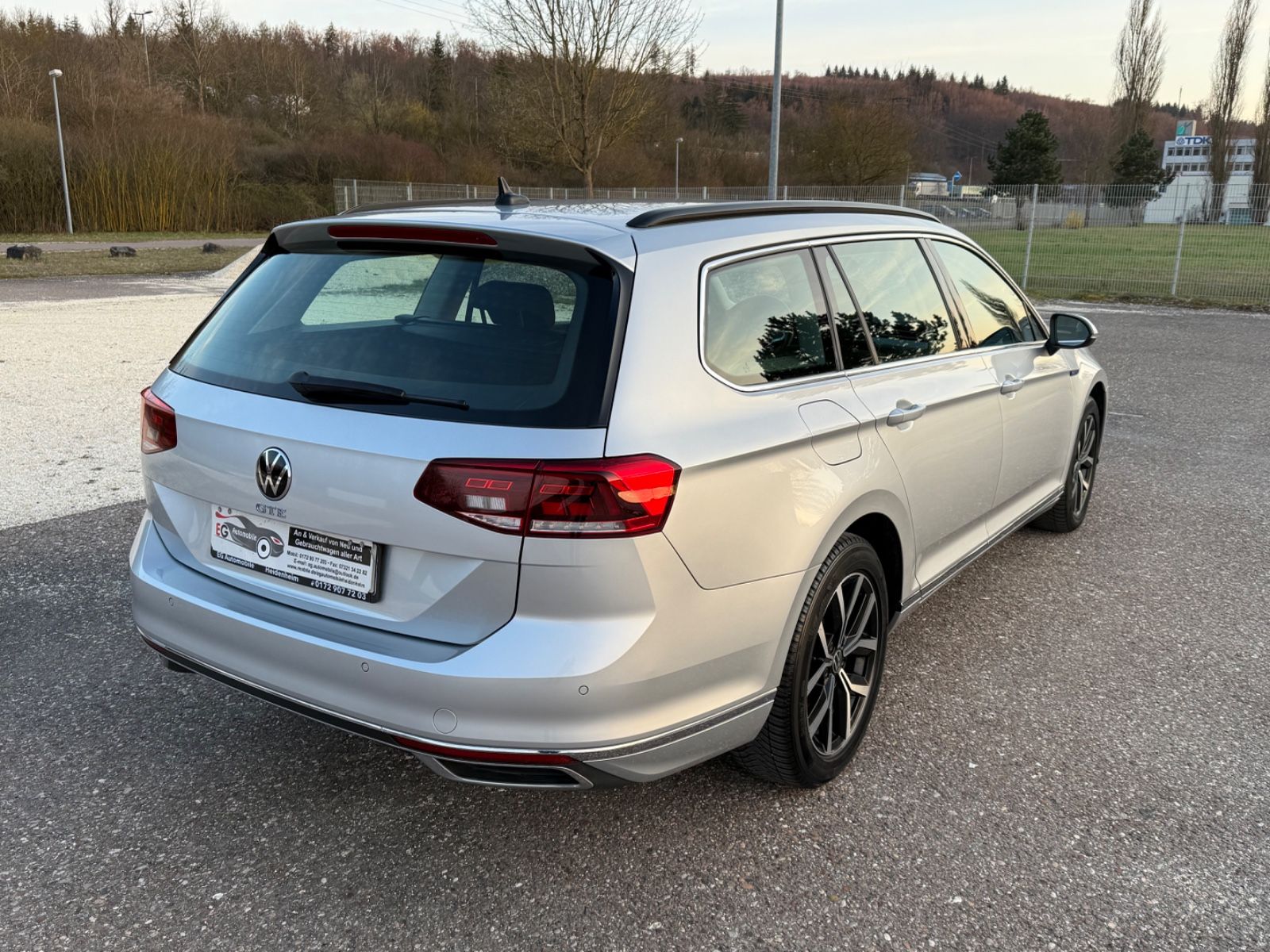 Volkswagen Passat Variant GTE Business - Samsaru's Car Outlet