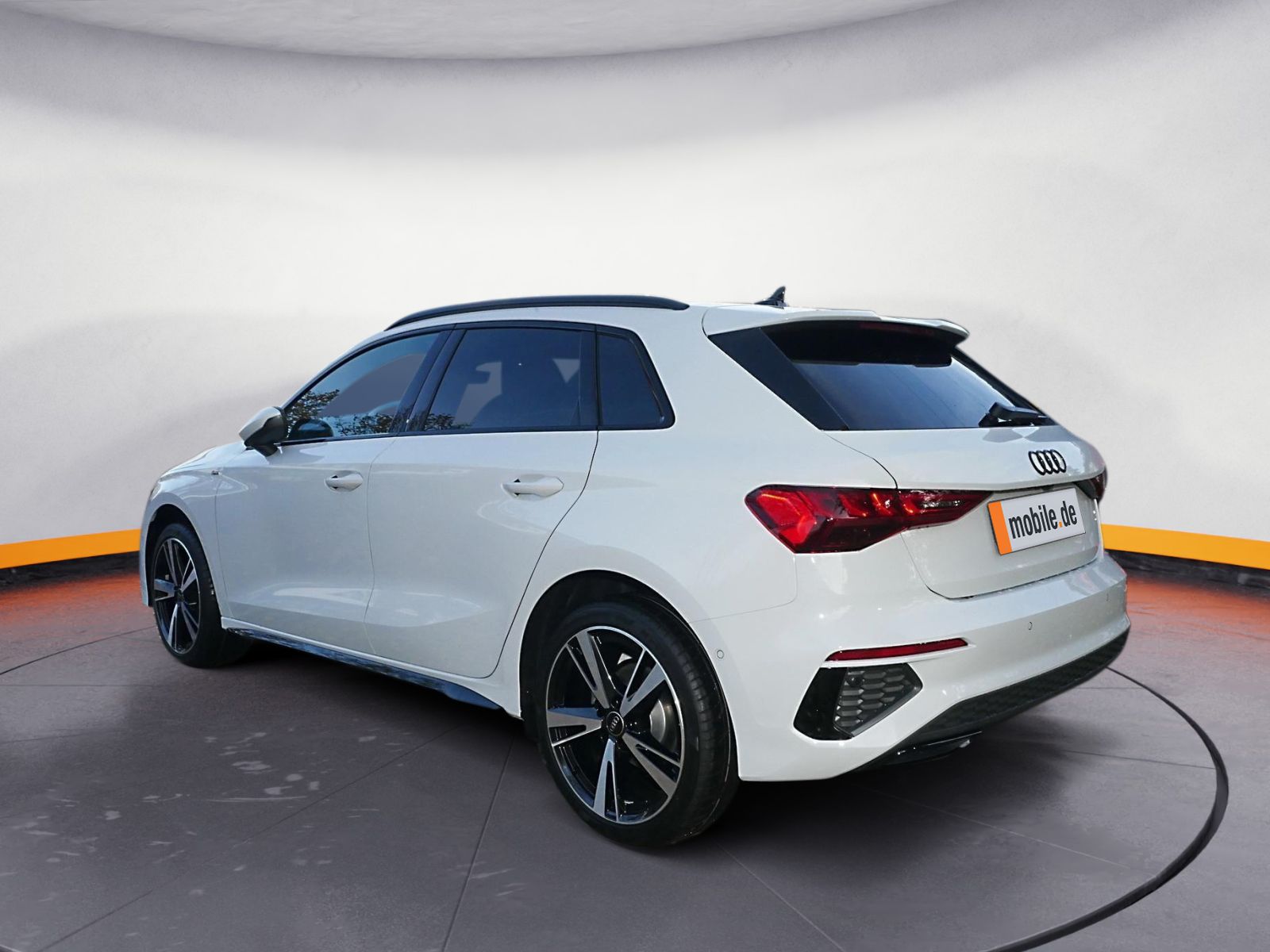 Audi A3 Sportback 35 TFSI S line S tronic - Samsaru's Car Outlet