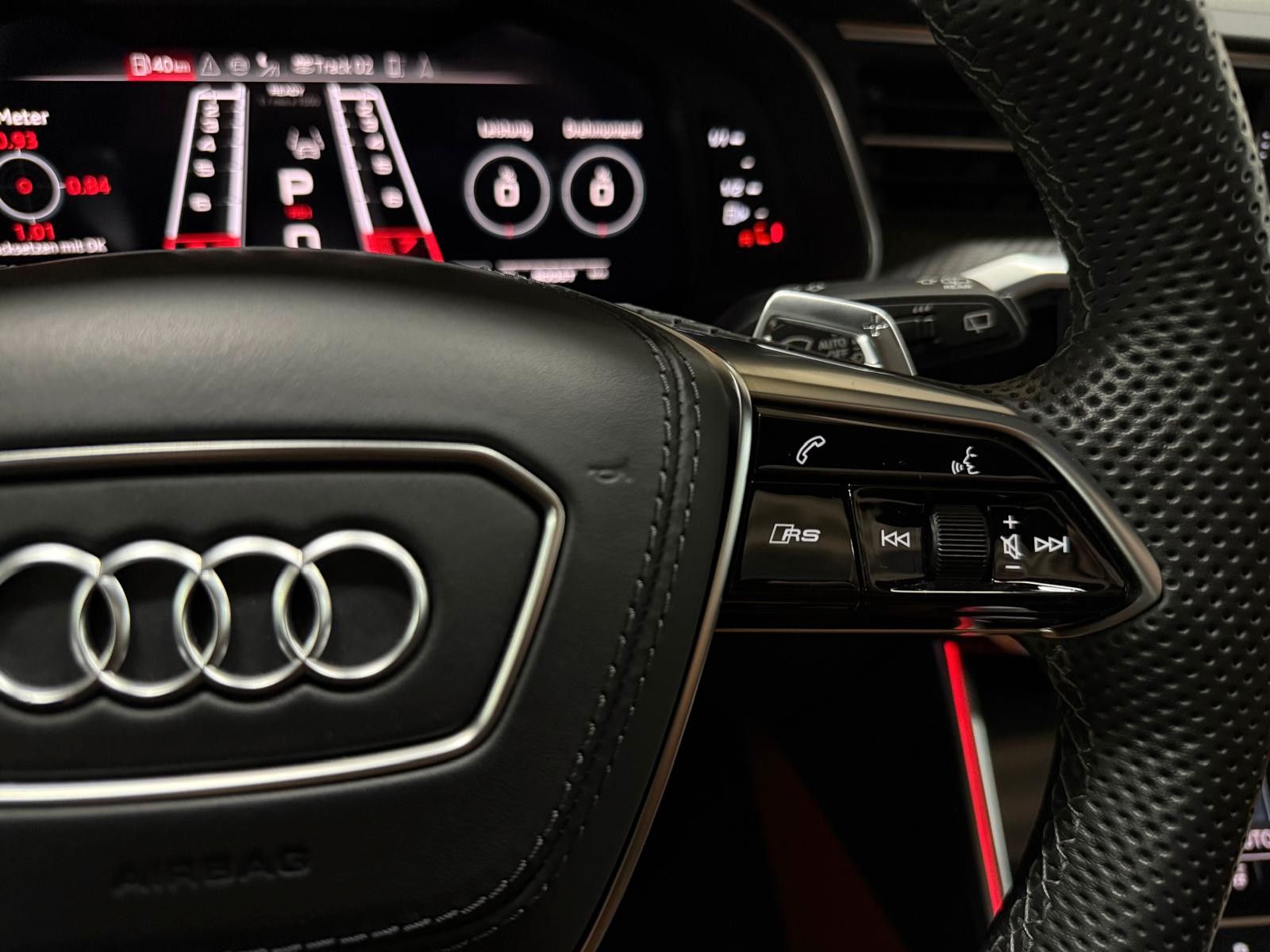 Audi Avant 4.0 TFSI quattro* KERAMIK *PANO *B&O*
