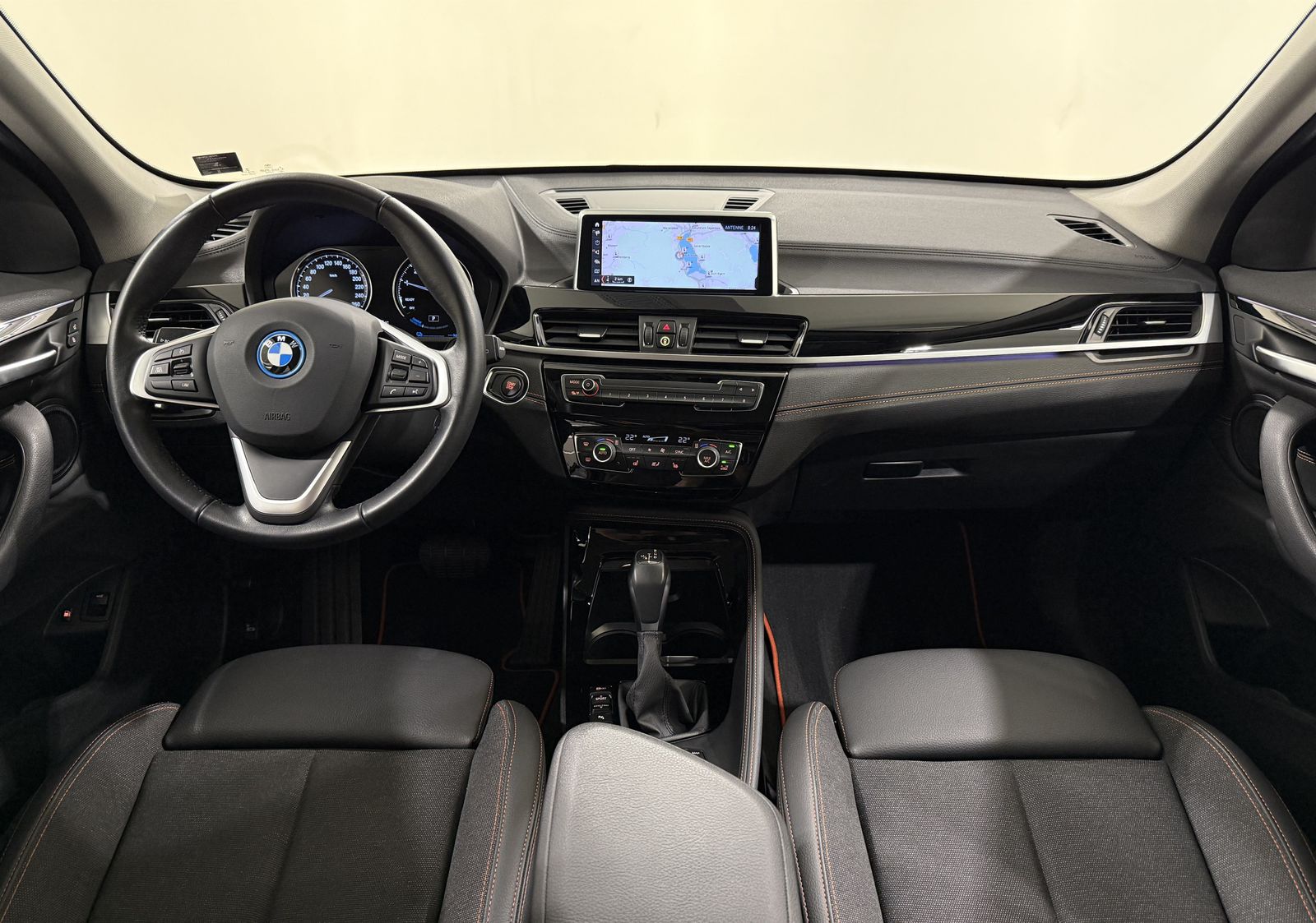 BMW X1 xDrive25e Sport Line - Samsaru's Car Outlet