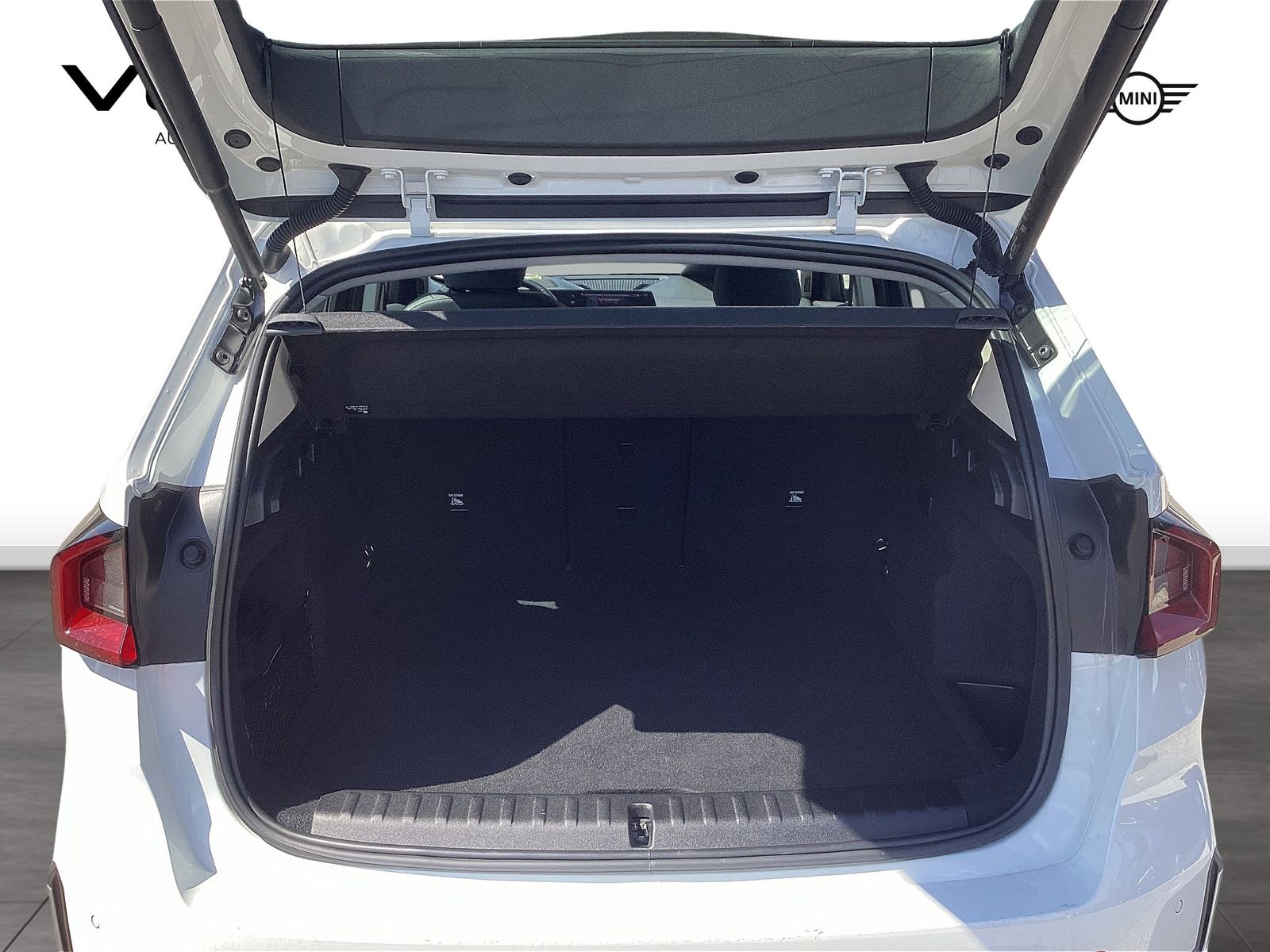 BMW X1 xDrive30e - Samsaru's Car Outlet