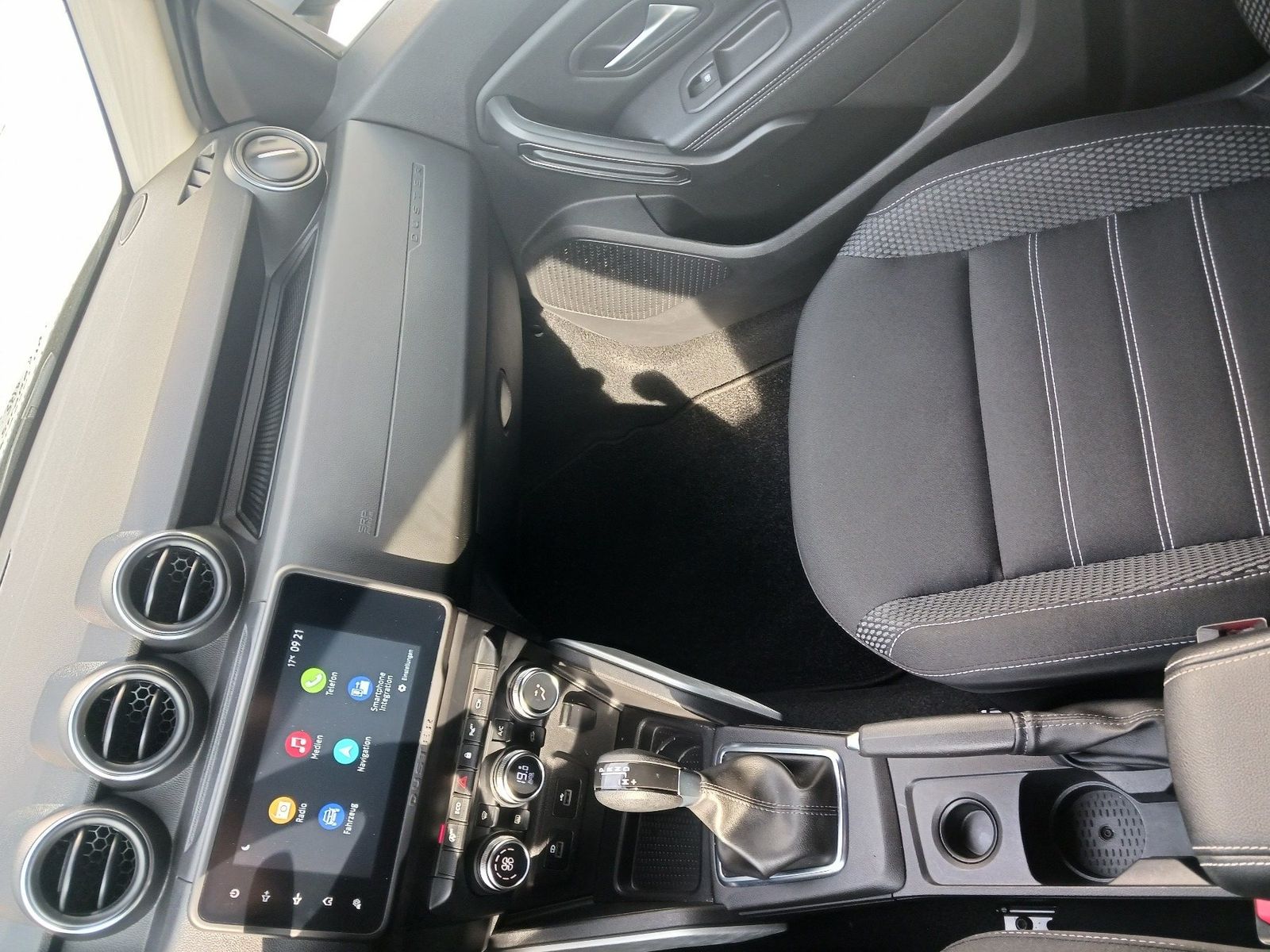 Dacia Duster Prestige TCe 150 EDC - Samsaru's Car Outlet