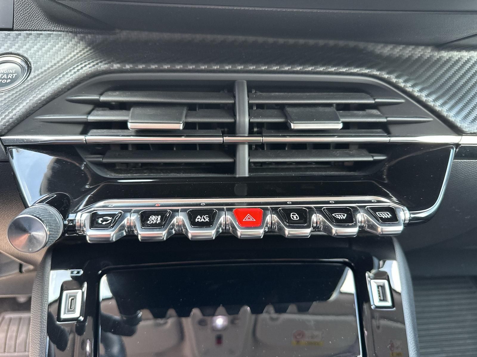 Peugeot 2008 - Samsaru's Car Outlet