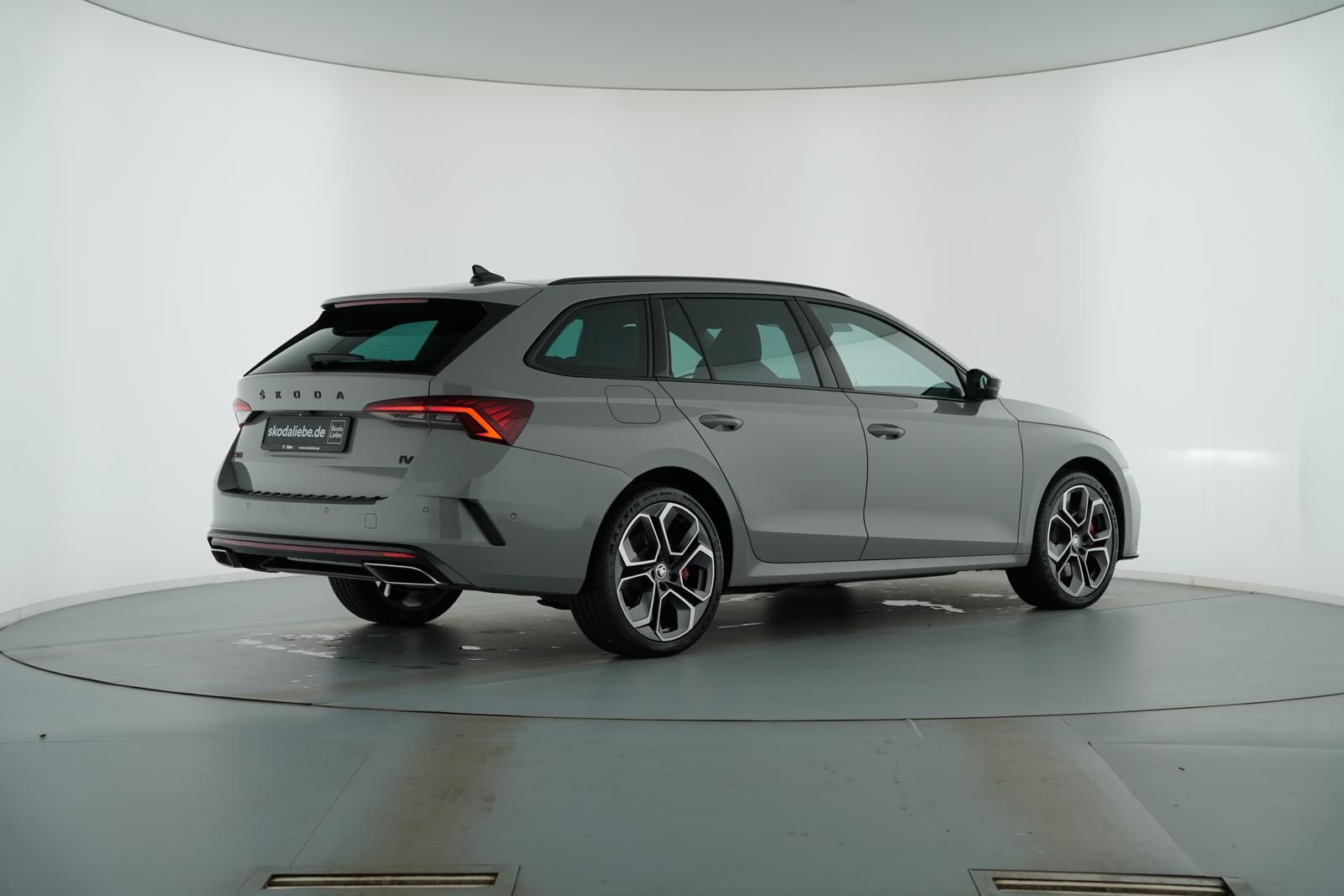 Skoda OCTAVIA RS FIRST EDITION iV DSG PANORAMADACH uvm