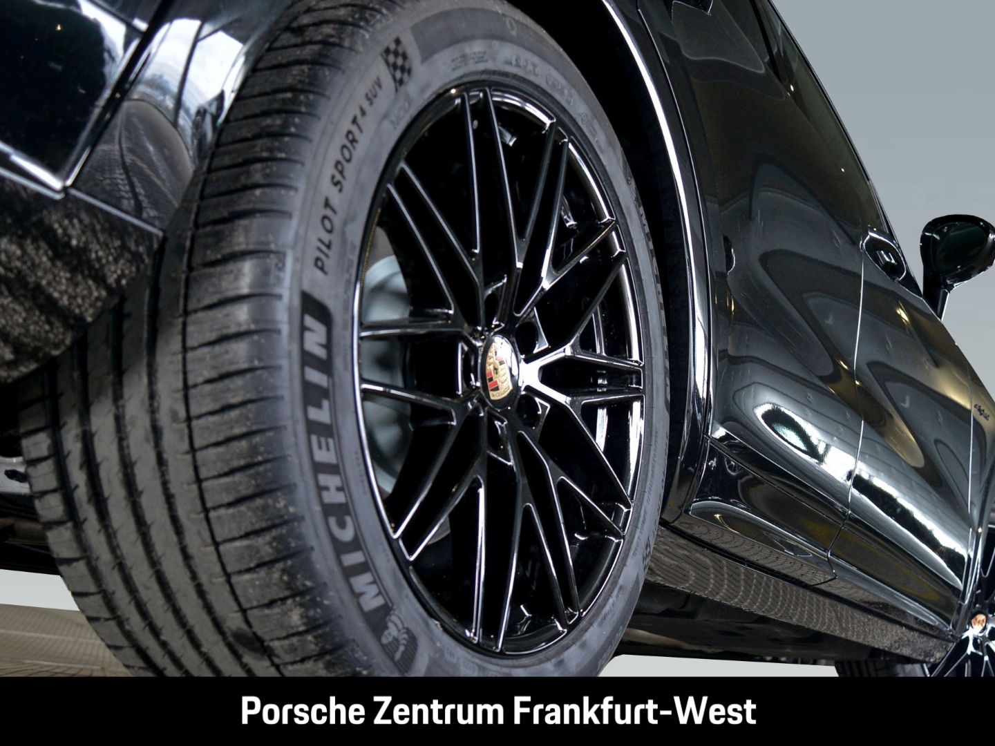 Porsche Cayenne E-Hybrid BOSE Sportabgasanlage Panorama