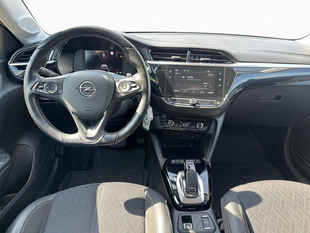 Opel Corsa Elegance - Samsaru's Car Outlet