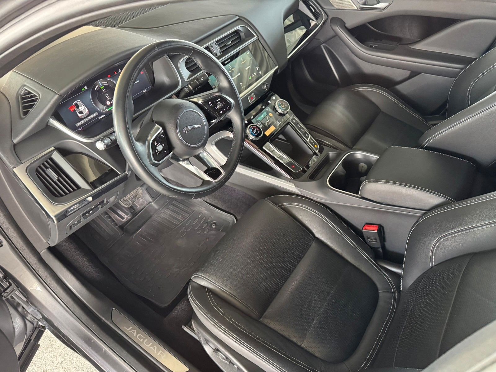 Jaguar I-Pace EV400 SE