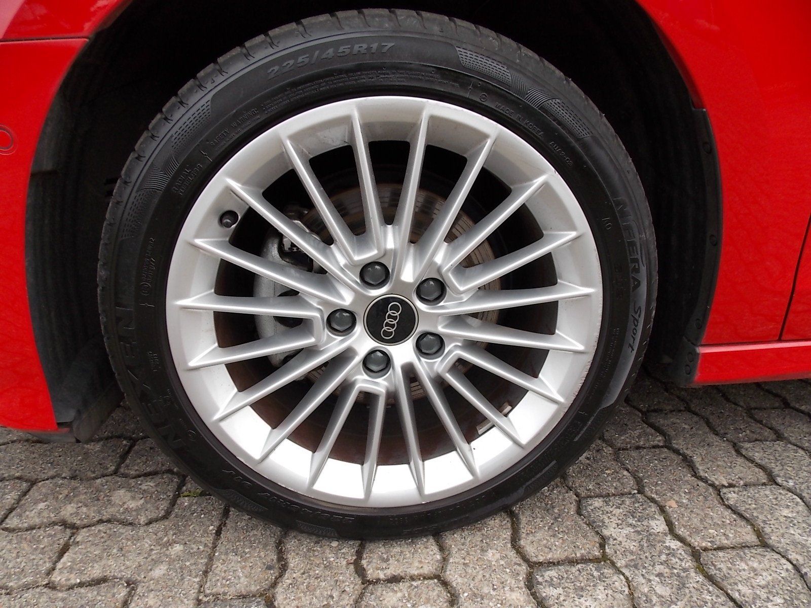 Audi A3 30 TFSI Sportback S tronic advanced