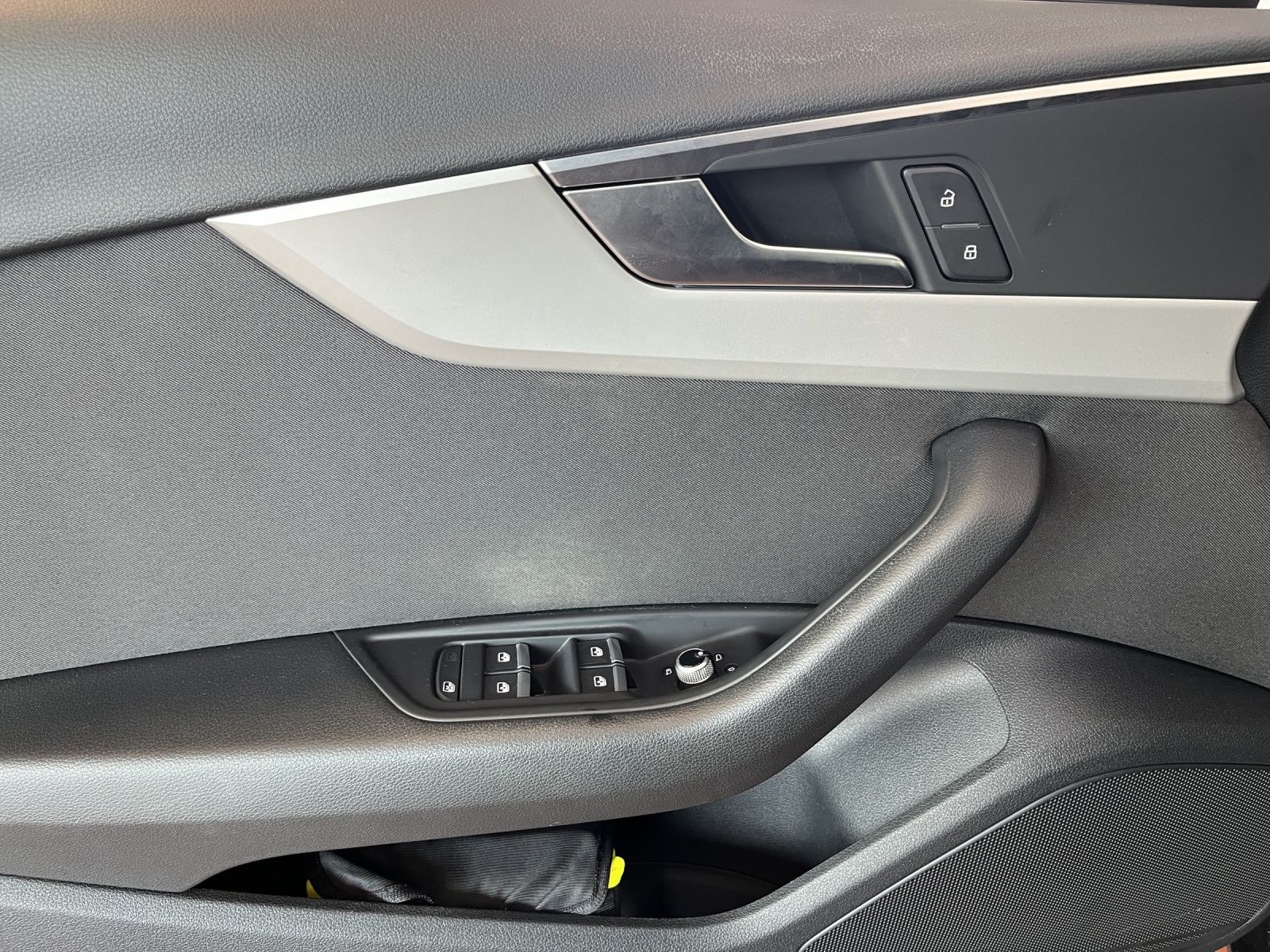 Audi A4 Avant 35 TDI S tronic - Samsaru's Car Outlet