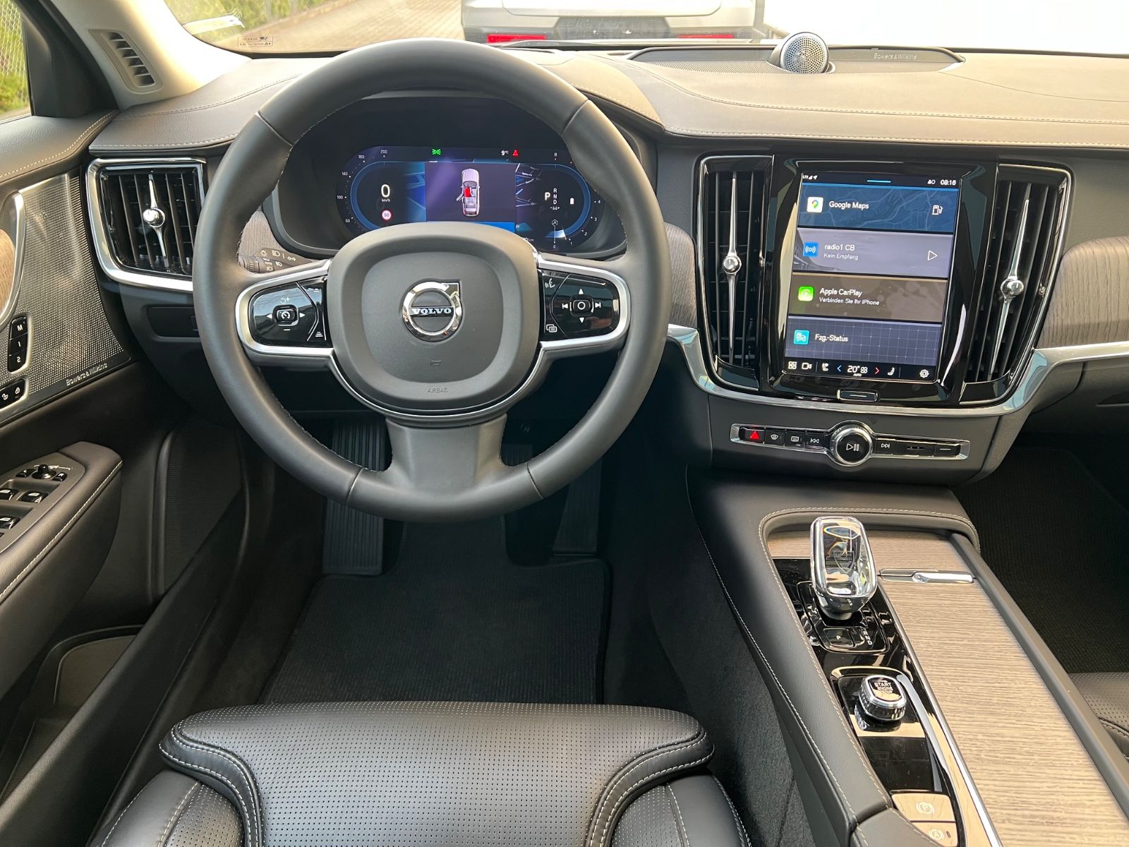 Volvo V90 Cross Country B5 AWD Ultimate AHK GARANTIE