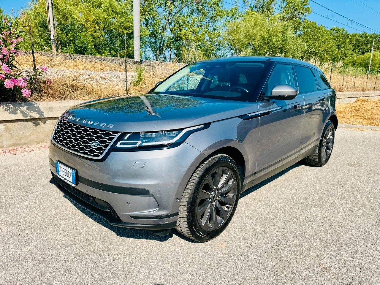 RANGE ROVER VELAR S 2.0D - Samsaru's Car Outlet