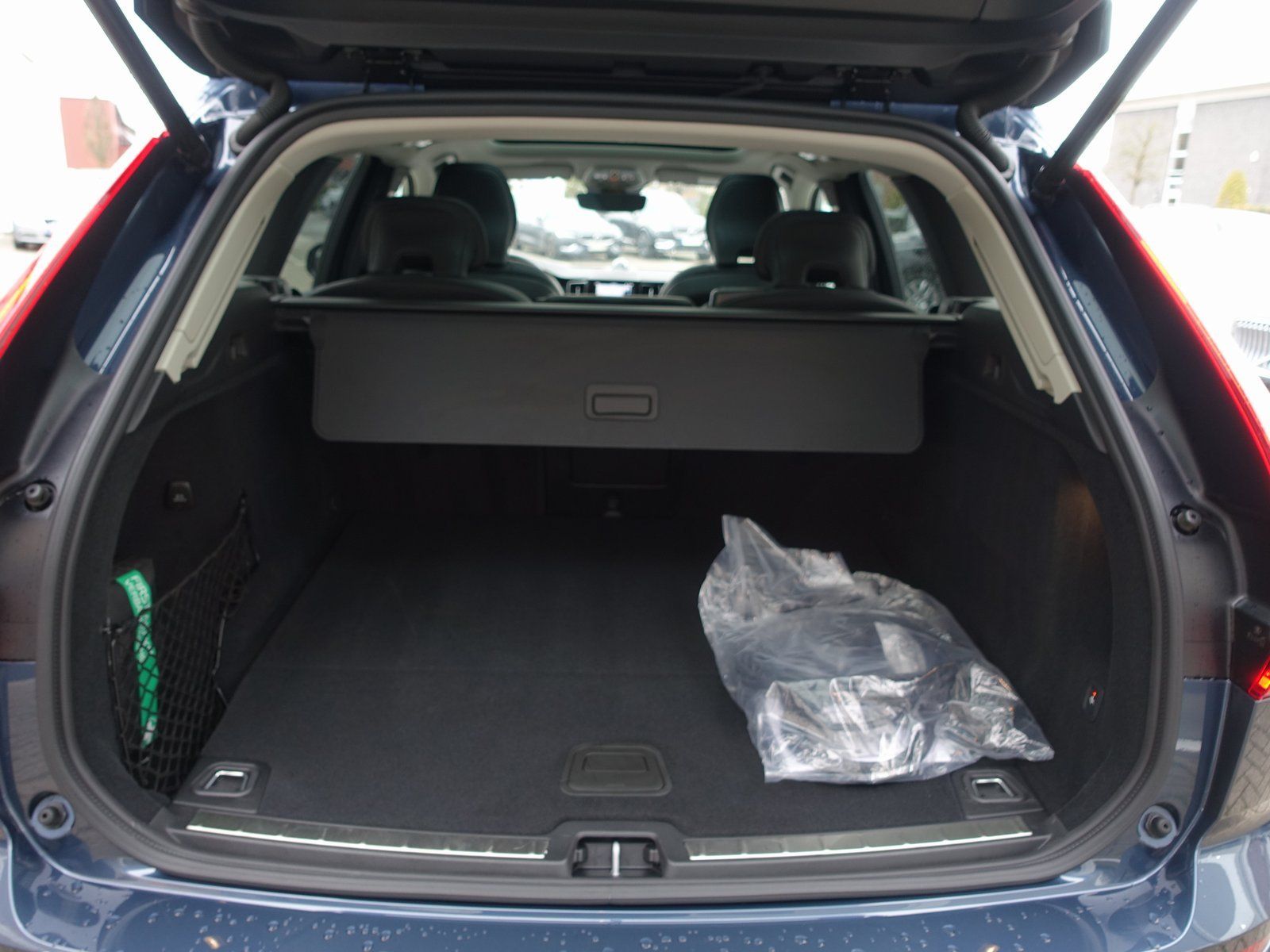 Volvo XC60 Ultra T8 AWD/Massage/Pano/360°/B&W/AHK