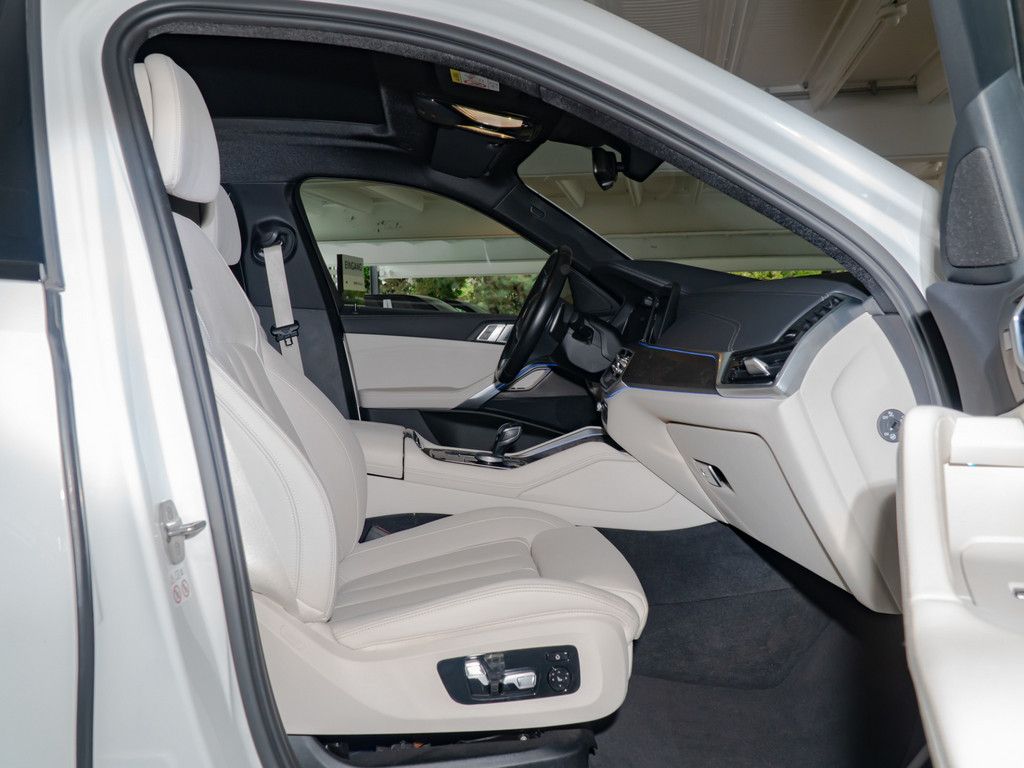 BMW X6 xDrive 30d M-Sport PANO AHK HUD 360° LASER
