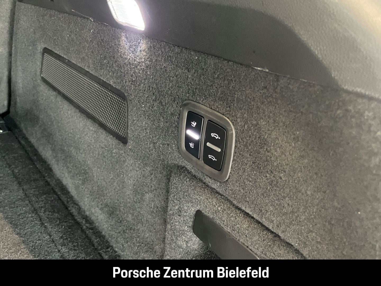 Porsche Cayenne E-Hybrid Panoramadach LED-Matrix BOSE
