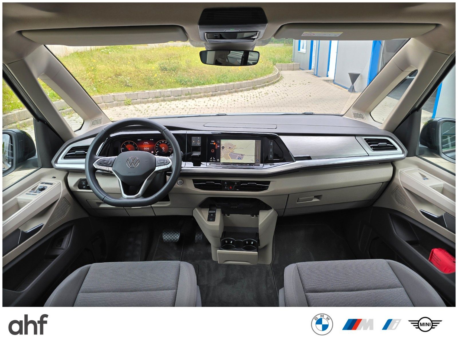 Volkswagen T7 Multivan EDITION - Samsaru's Car Outlet