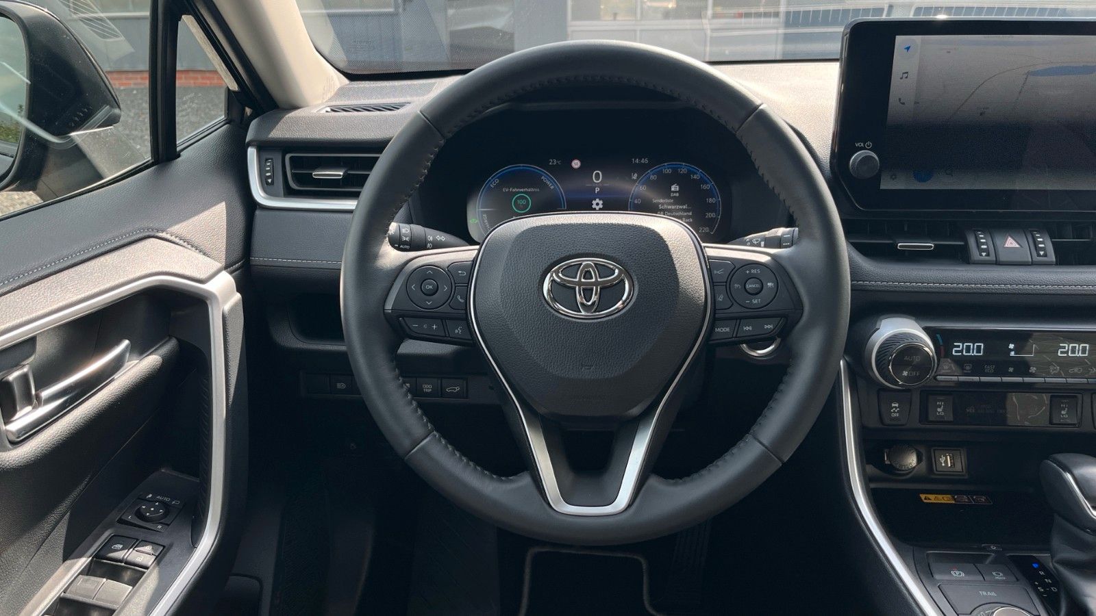 Toyota RAV 4 Hybrid 4x4 Team D AHK 1.650kg MwSt.