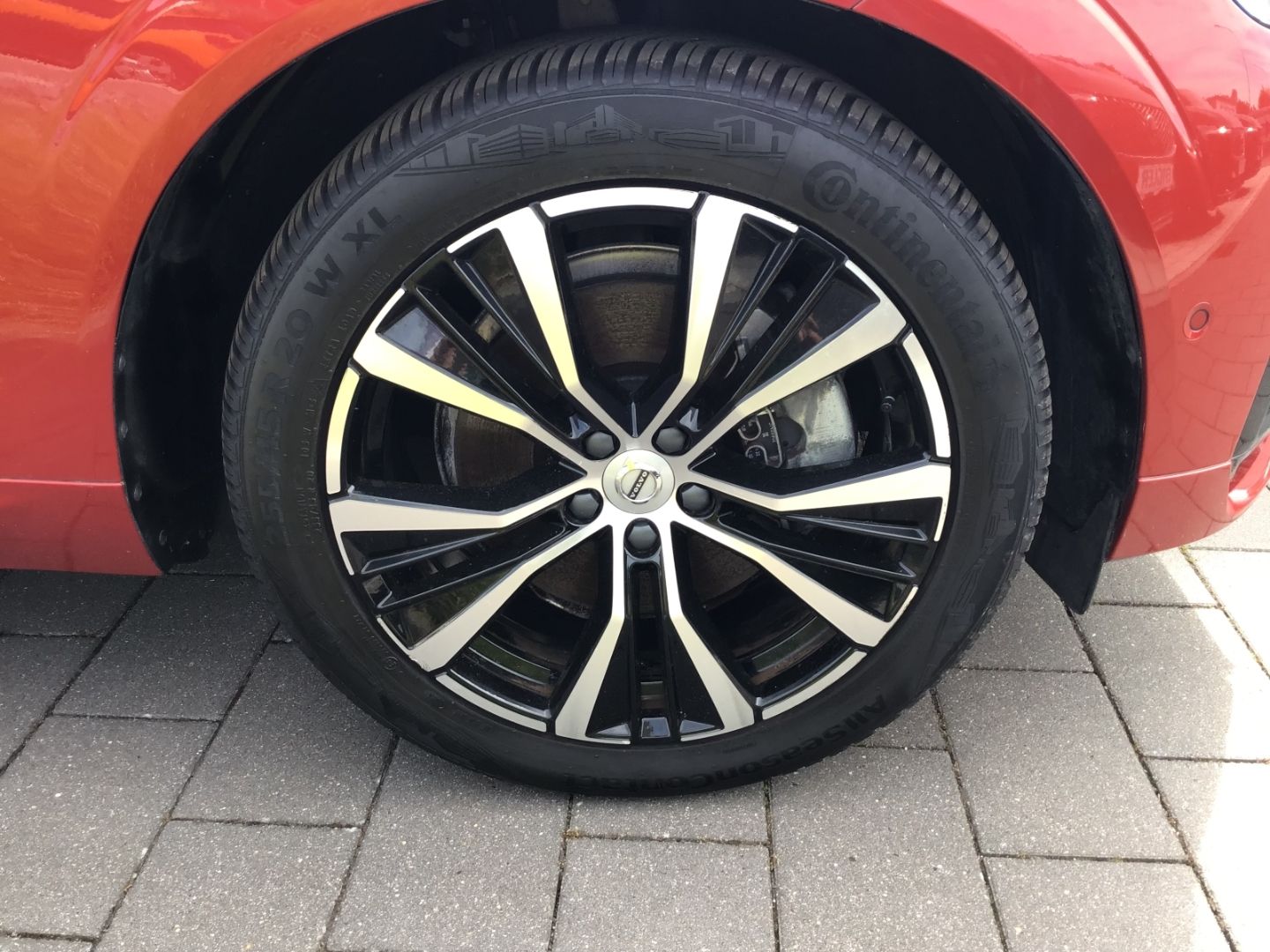 Volvo XC60 T8 Ultimate Dark AWD Stdhzg. AHK 360° Cam