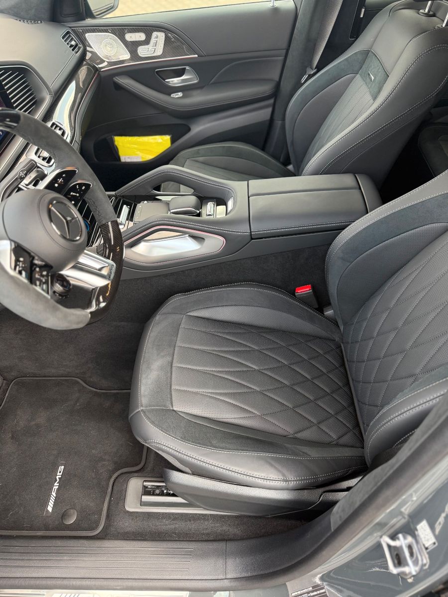 Mercedes-Benz GLE 63 AMG Voll /Carbon/ AHK/Standheizung