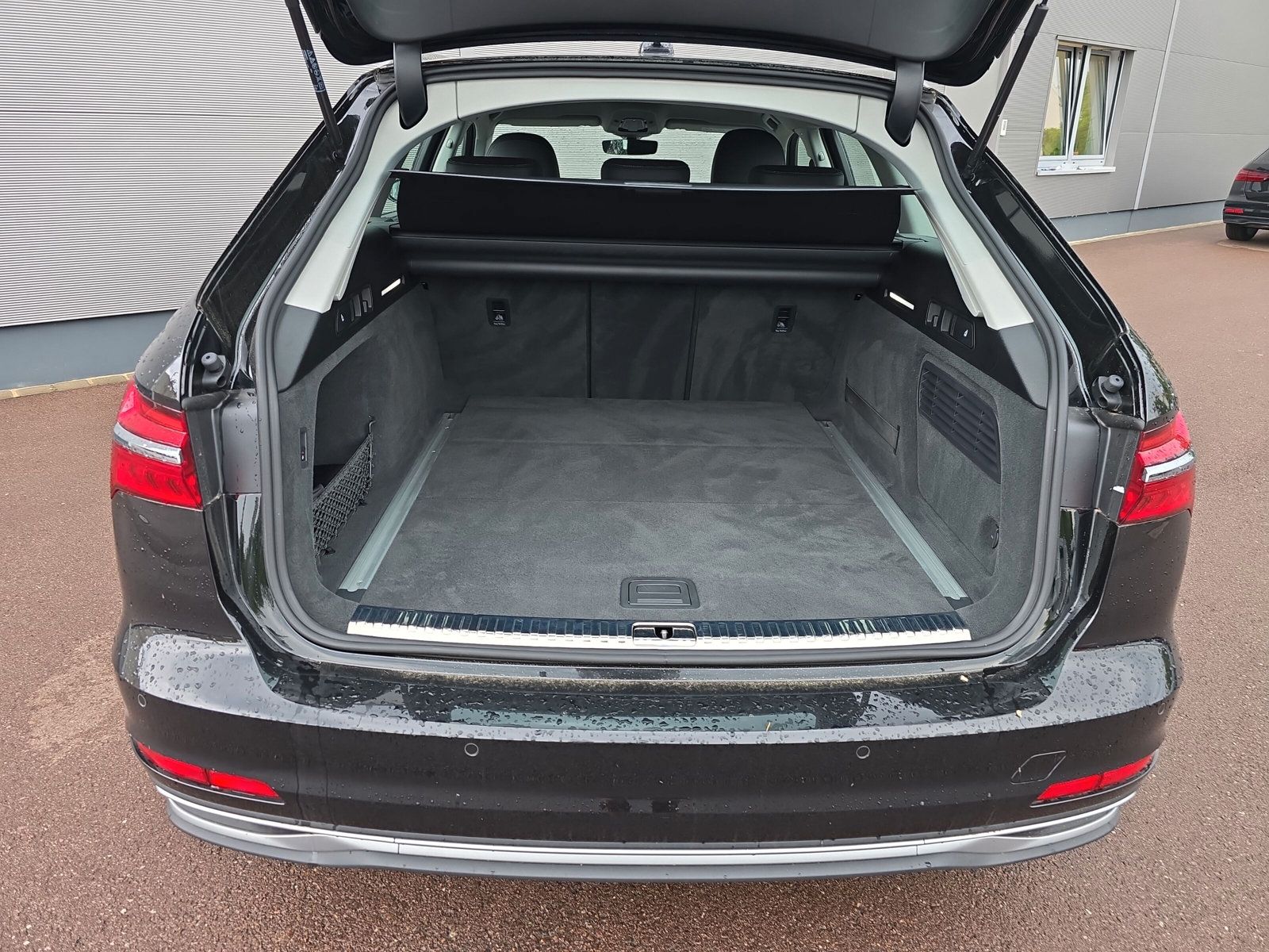 Audi A6 Avant 40 TDI qu - Samsaru's Car Outlet