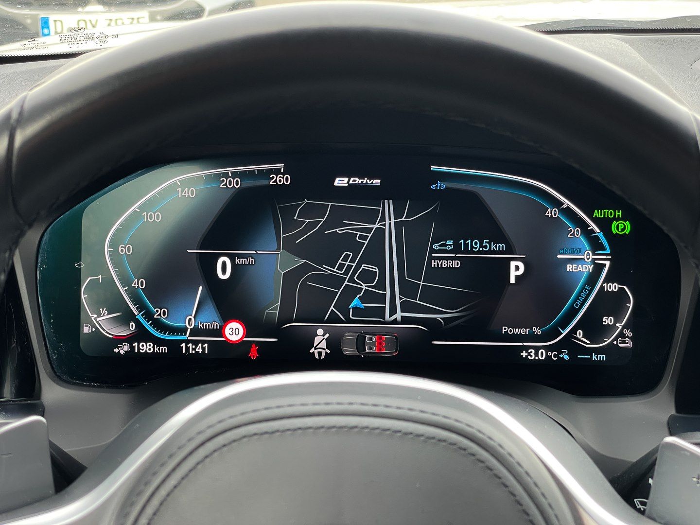 BMW 330e Touring M Sport - Samsaru's Car Outlet
