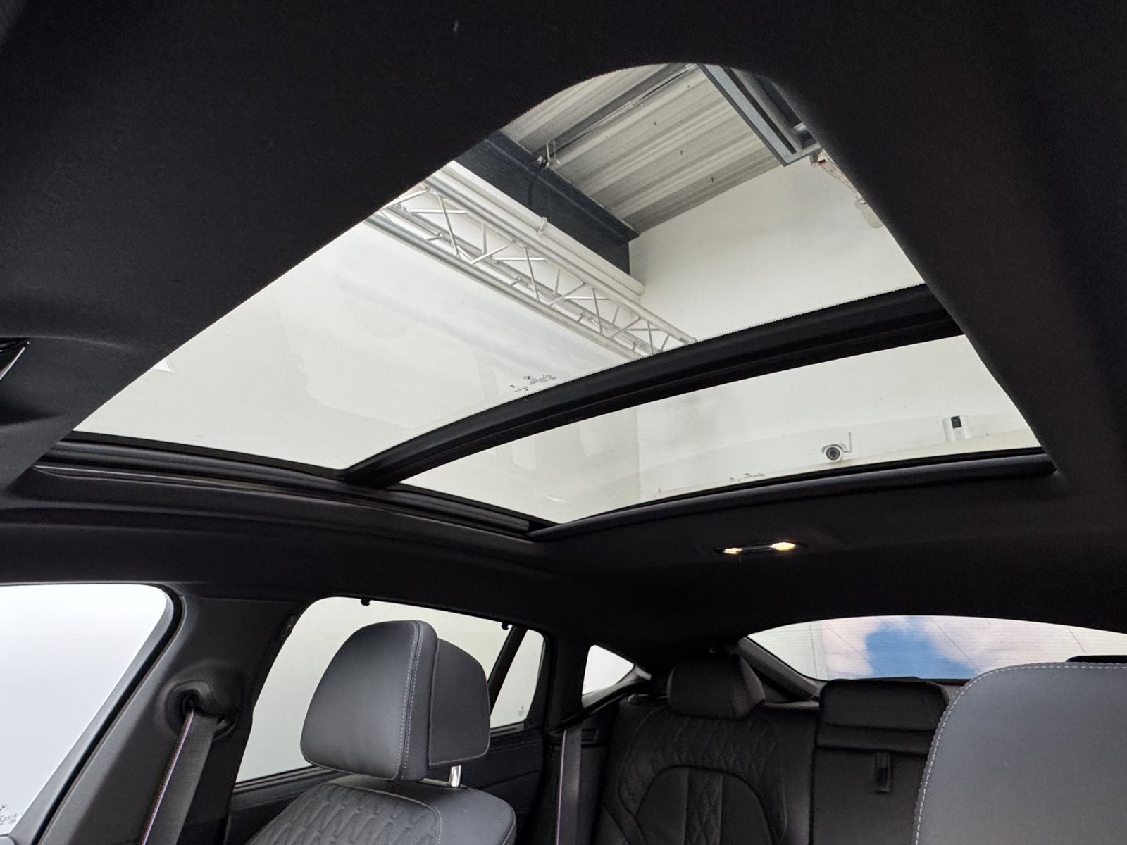 BMW X6 xDrive40d M Sport Pro - Samsaru's Car Outlet