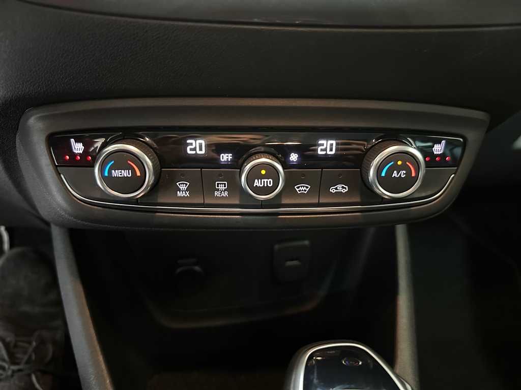 Opel Crossland X Elegance - Samsaru's Car Outlet
