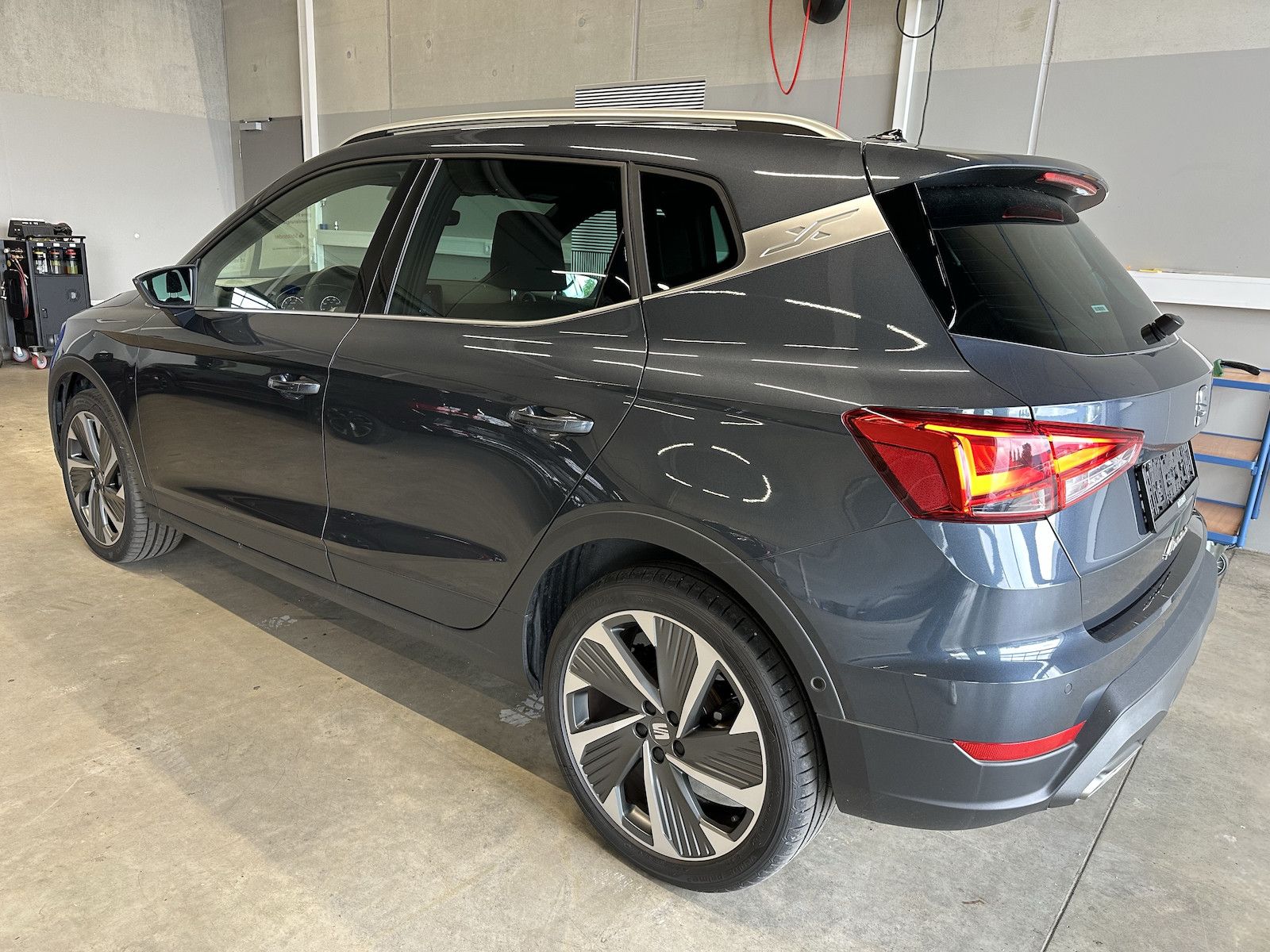 Seat Arona 1,0TSI DSG FR 18´´AHK Alcant. Full LED NAV