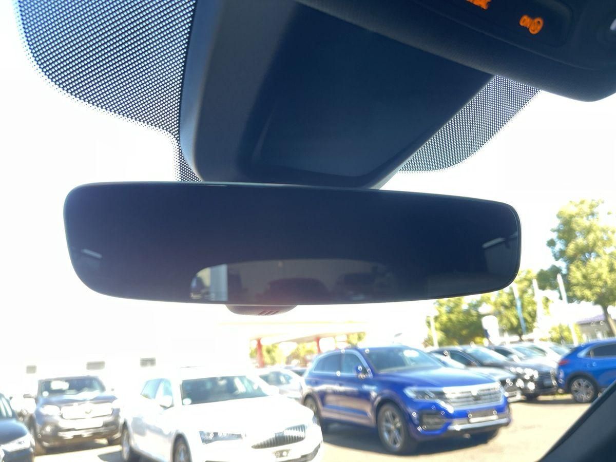 Audi Q5 40 TDI quattro S-Line - Samsaru's Car Outlet