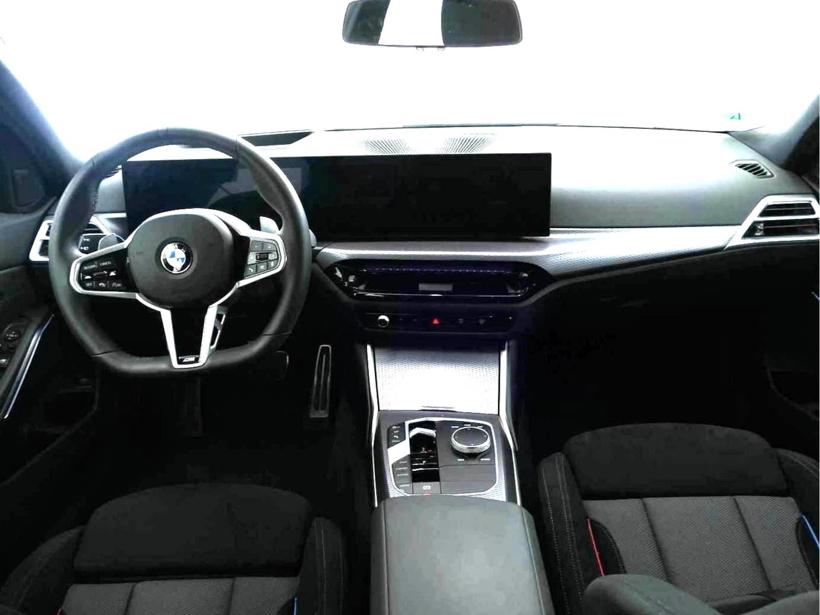 BMW 320i Touring M Sport Pano HUD AHK 360°Kam Memo