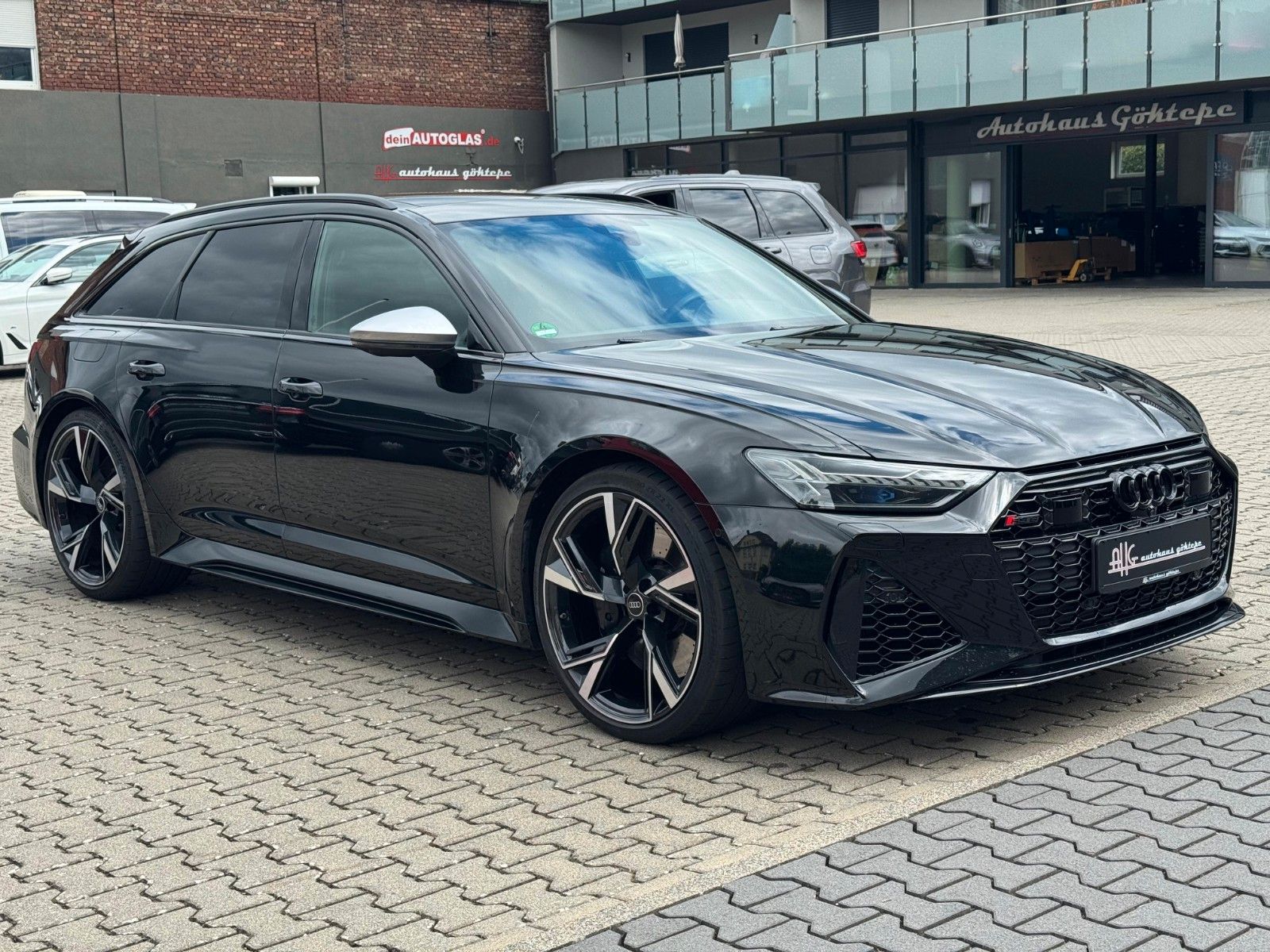 Audi RS6 Avant 4.0 TFSI quattro *PANO B&O HUD MATRIX*