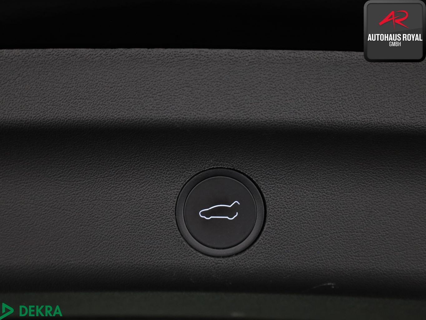 Tesla Model Y Long Range Dual AWD PANO,360°,PARKLENK