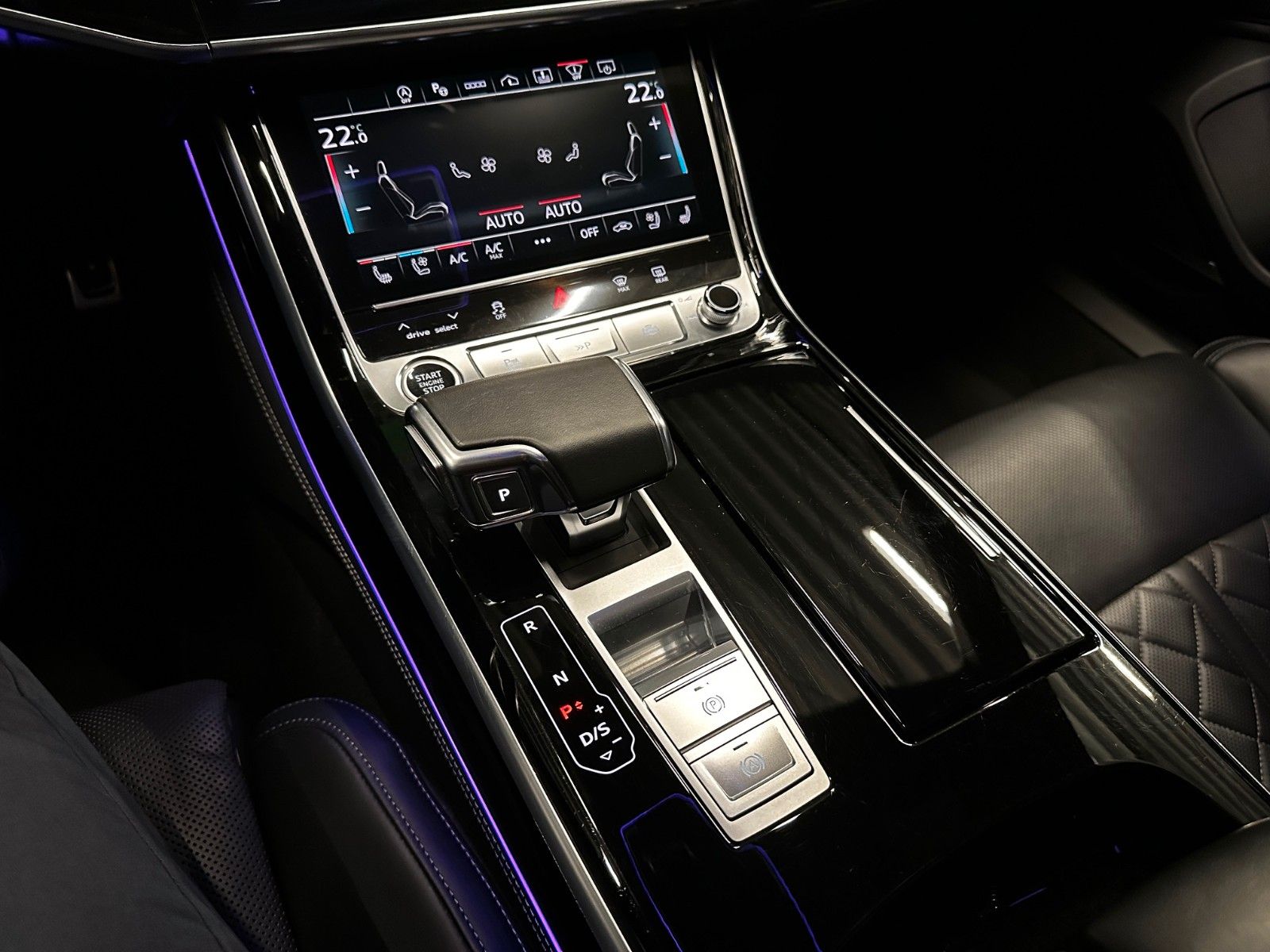 Audi A8 50 TDI quattro S-Line - Samsaru's Car Outlet