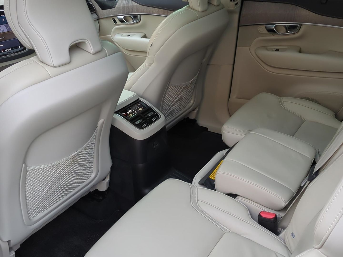 Volvo XC90 T8 Recharge Plus Dark *Luft*Pano*360*Alarm*