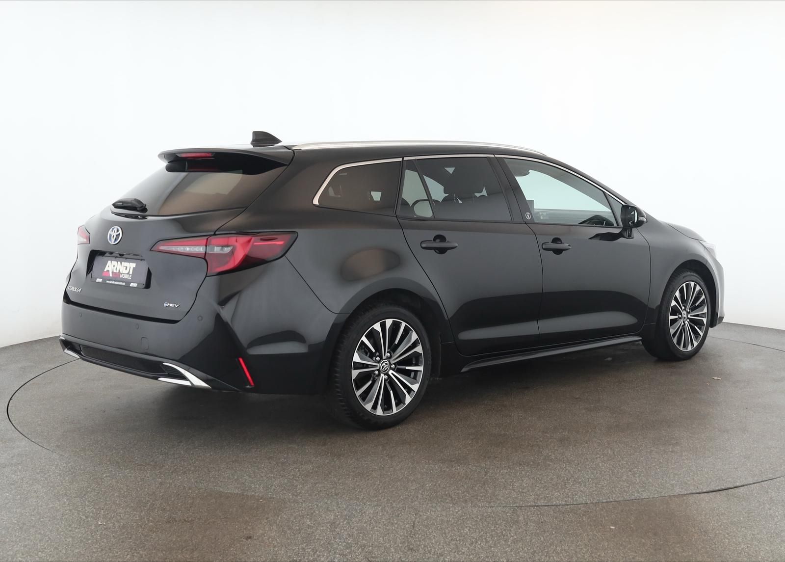 Toyota Corolla Touring Sports 2.0 CVT Team D Navi Kam