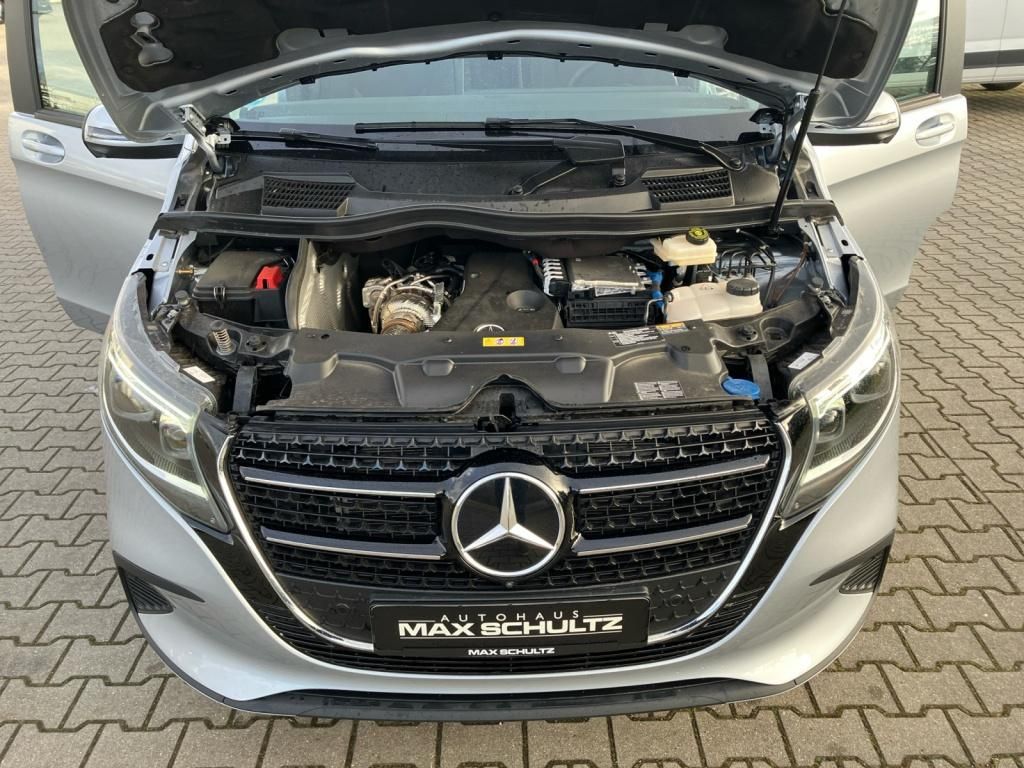 Mercedes-Benz V 220 d lang 4x2 * Style - Samsaru's Car Outlet