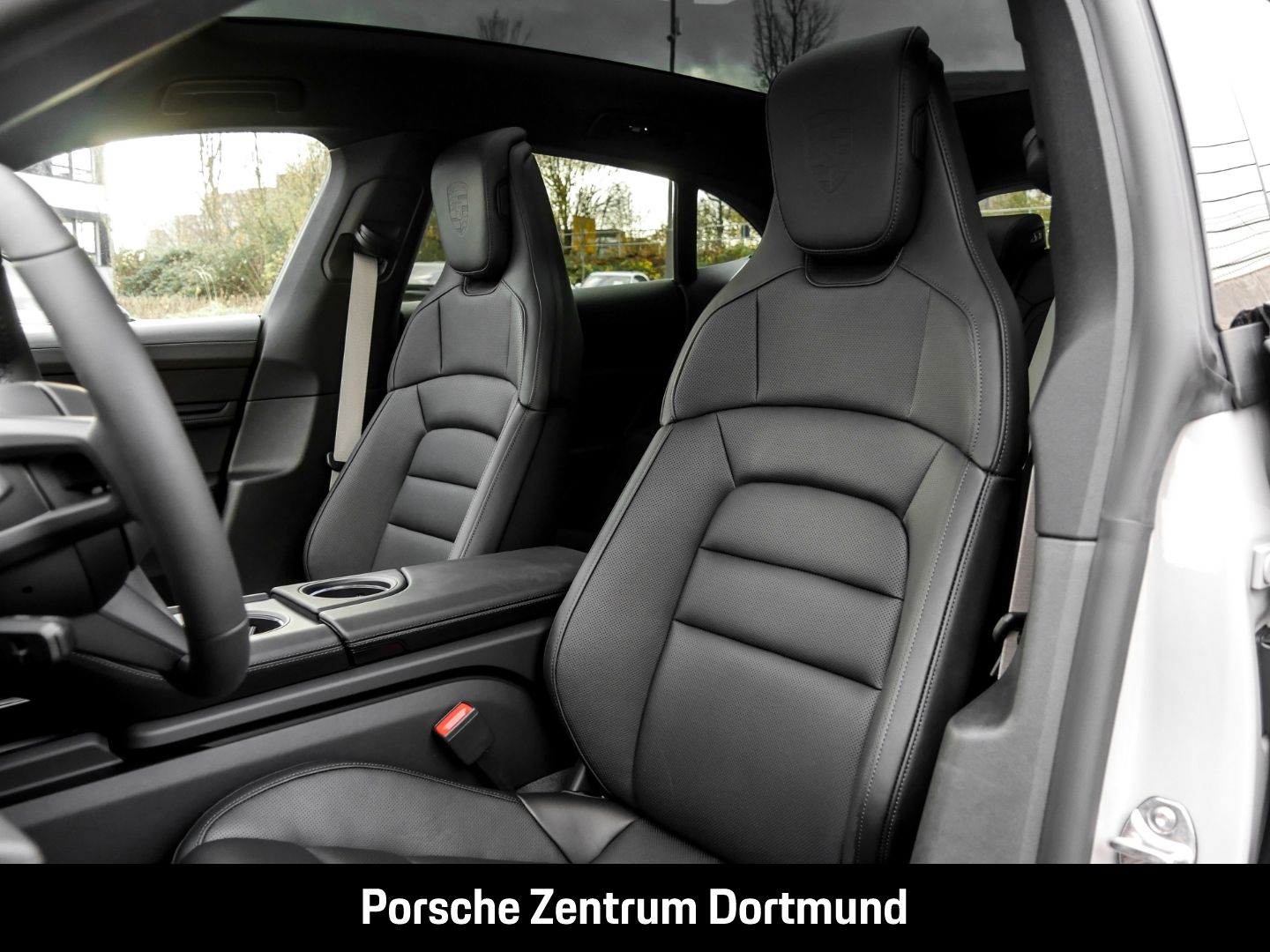 Porsche Taycan 4S Cross Turismo Head-Up Surround-View