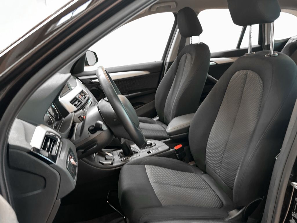 BMW X1 xDrive25e Advantage - Samsaru's Car Outlet