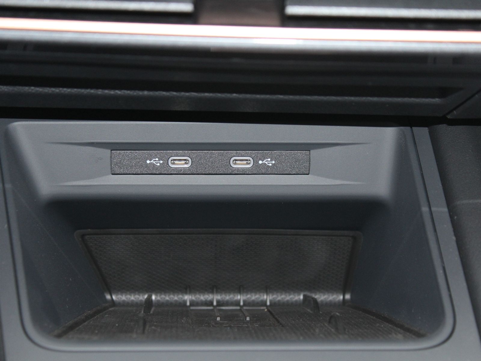Cupra Leon 1.5 eTSI - Samsaru's Car Outlet