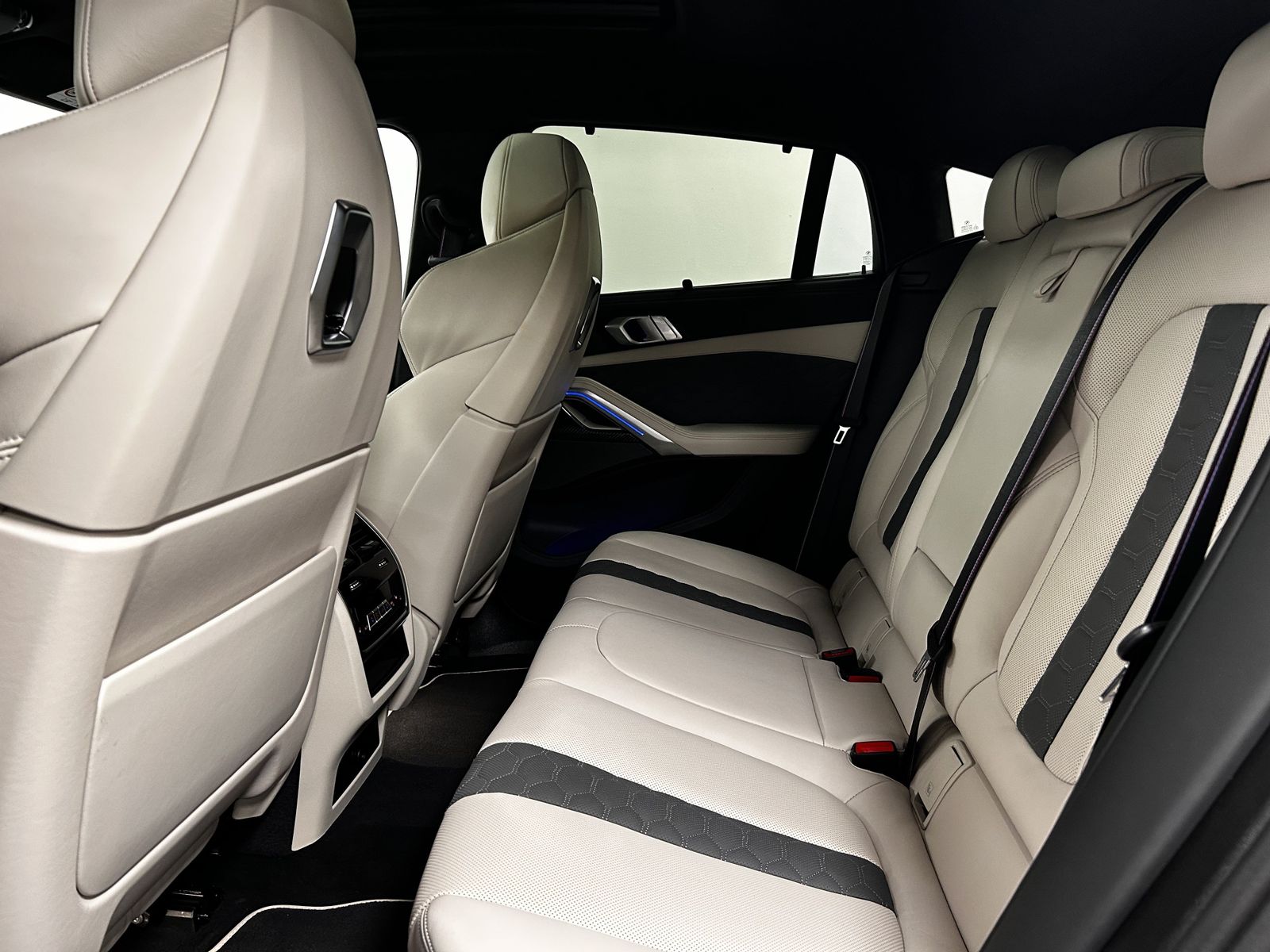 BMW X6 M Competition Harman/Kardon Pano. AHK Massage