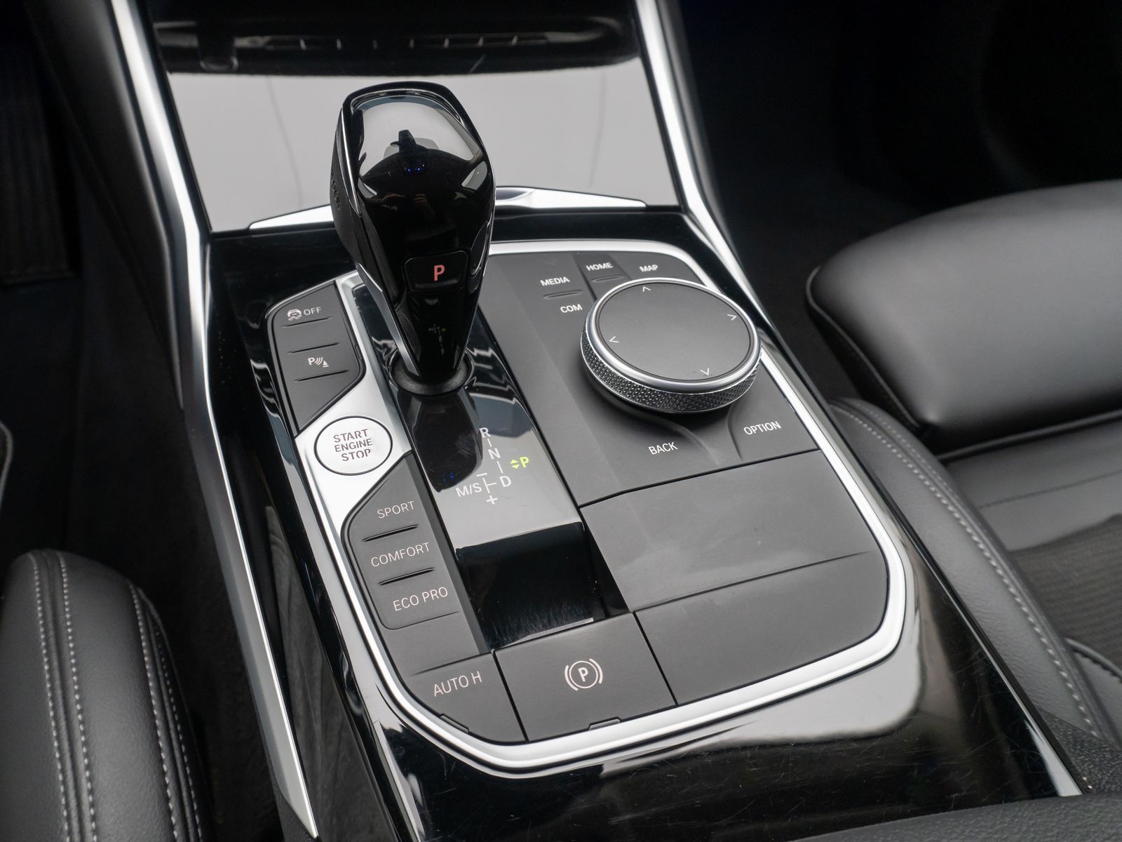 BMW 320d xD Sport Line - Samsaru's Car Outlet
