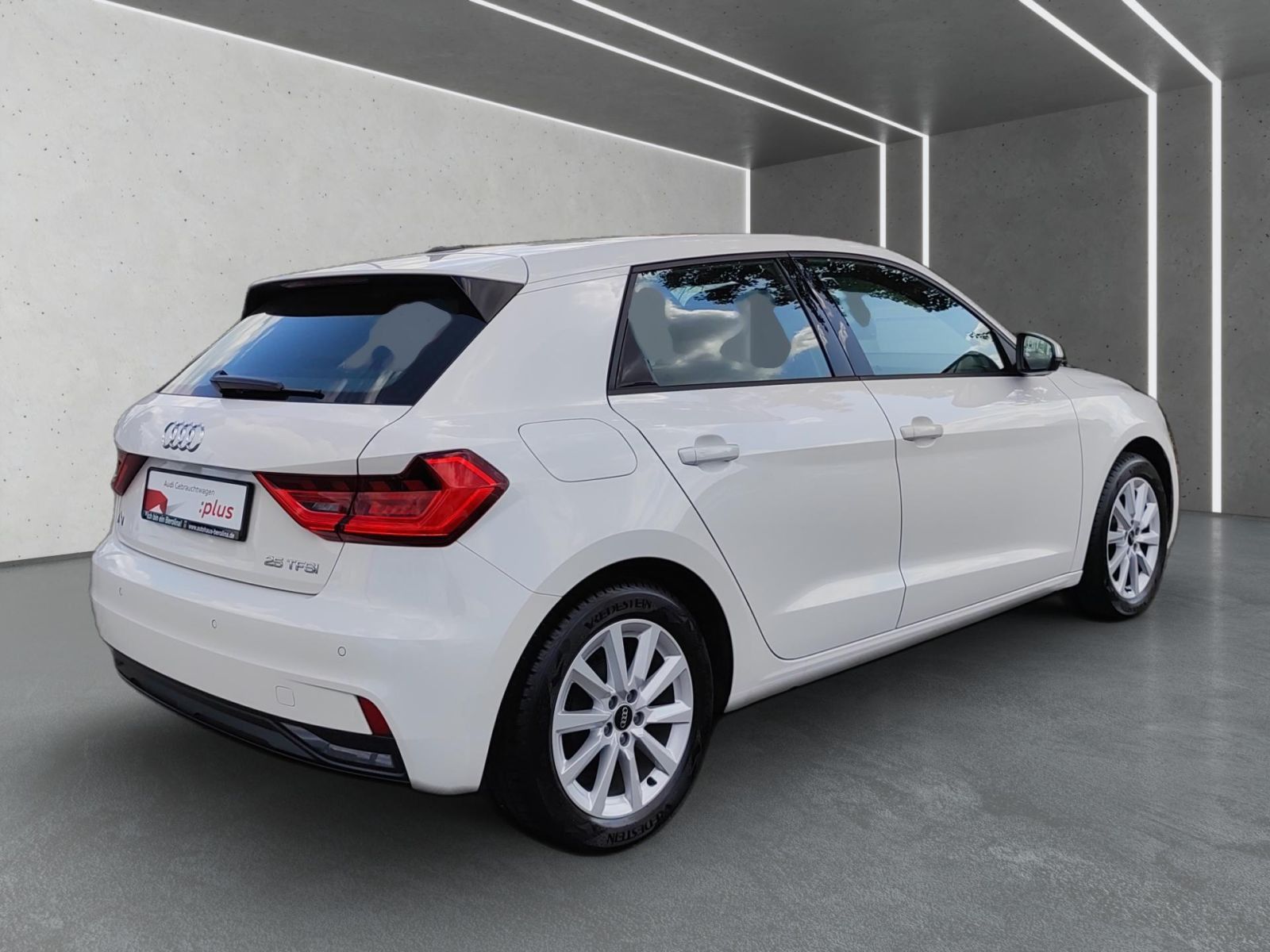 Audi A1 Sportback 25 TFSI S line int. S tronic *SHZ*