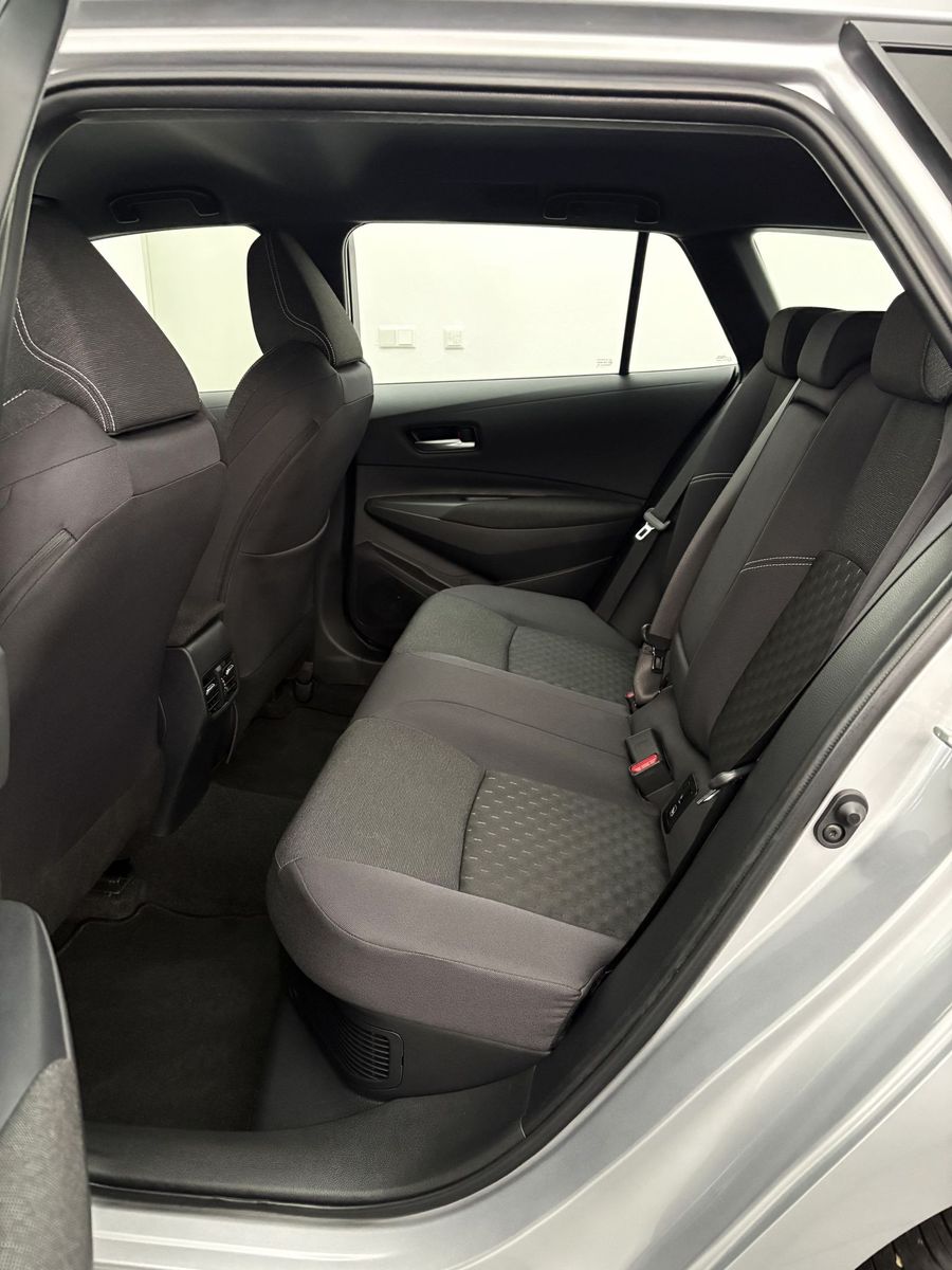 Toyota Corolla 1.8 Hybrid R-Kam#ACC#LED#Sitz-/Lenkradhz
