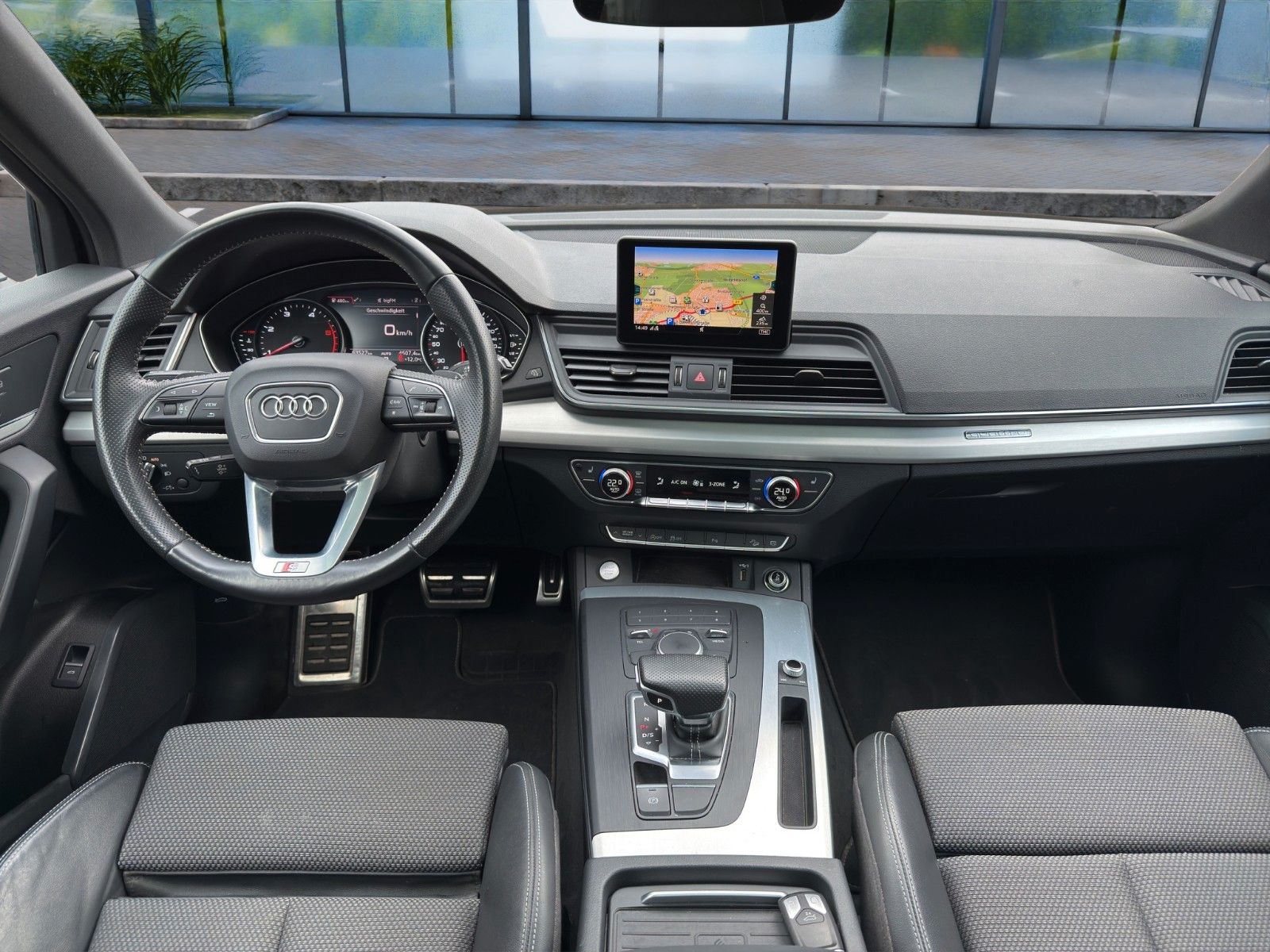 Audi Q5 40 TDI quattro S- Line Sport Hybrid - Samsaru's Car Outlet