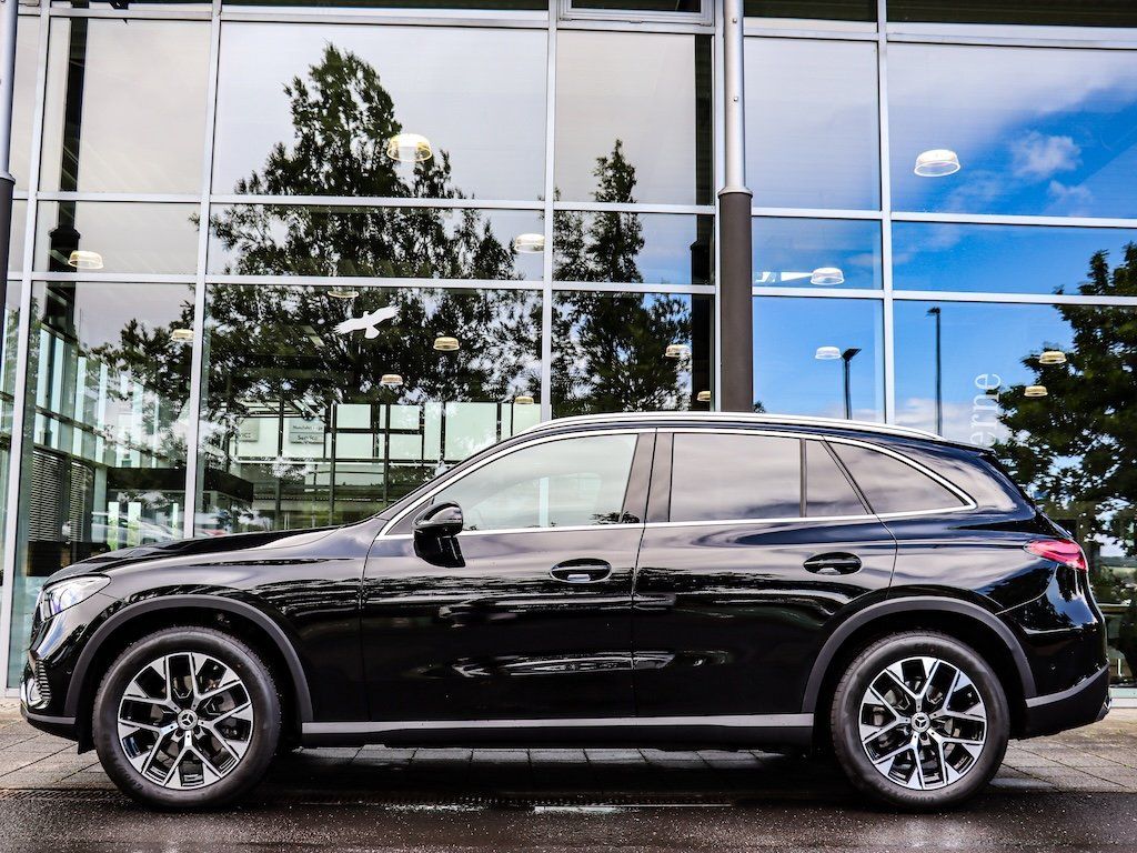 Mercedes-Benz GLC 220 d 4M Avantgarde AHK/Memory/19Zoll/Digi